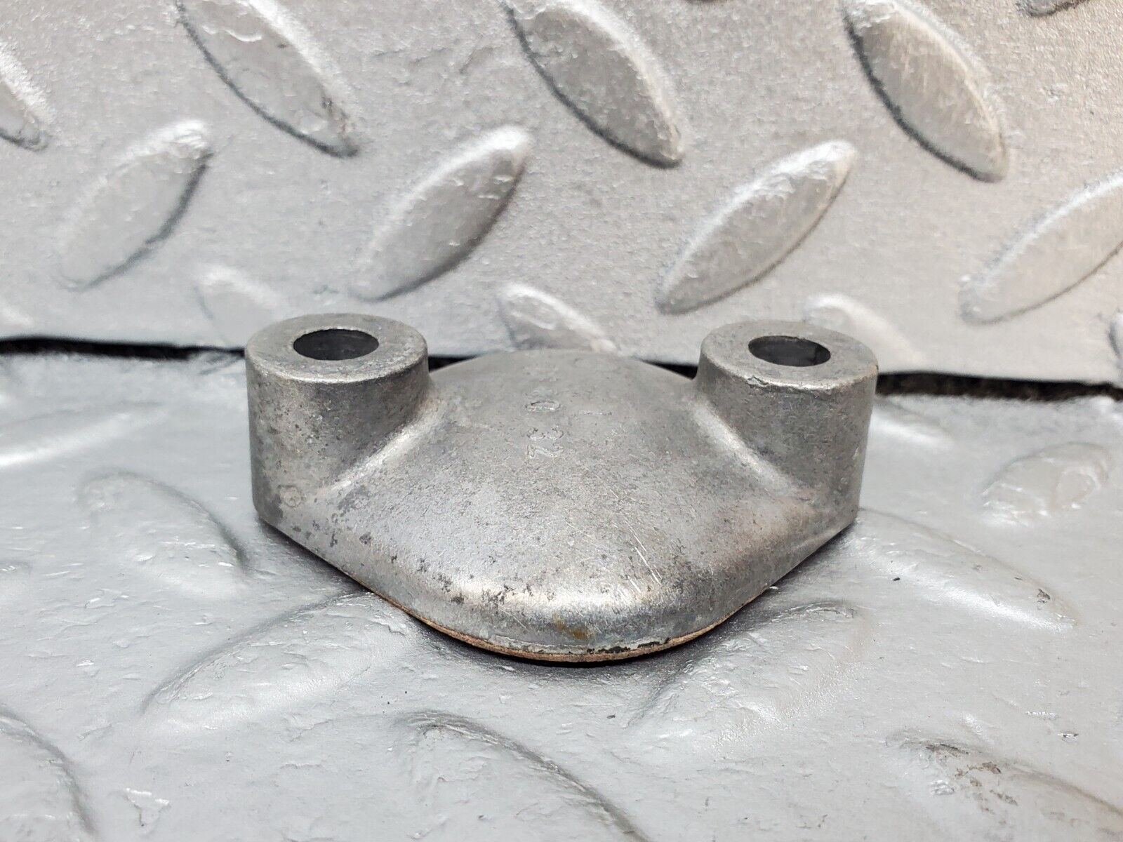 45353 Mercedes-Benz 280E M110.983 Engine Fuel Pump Cover 1140110032