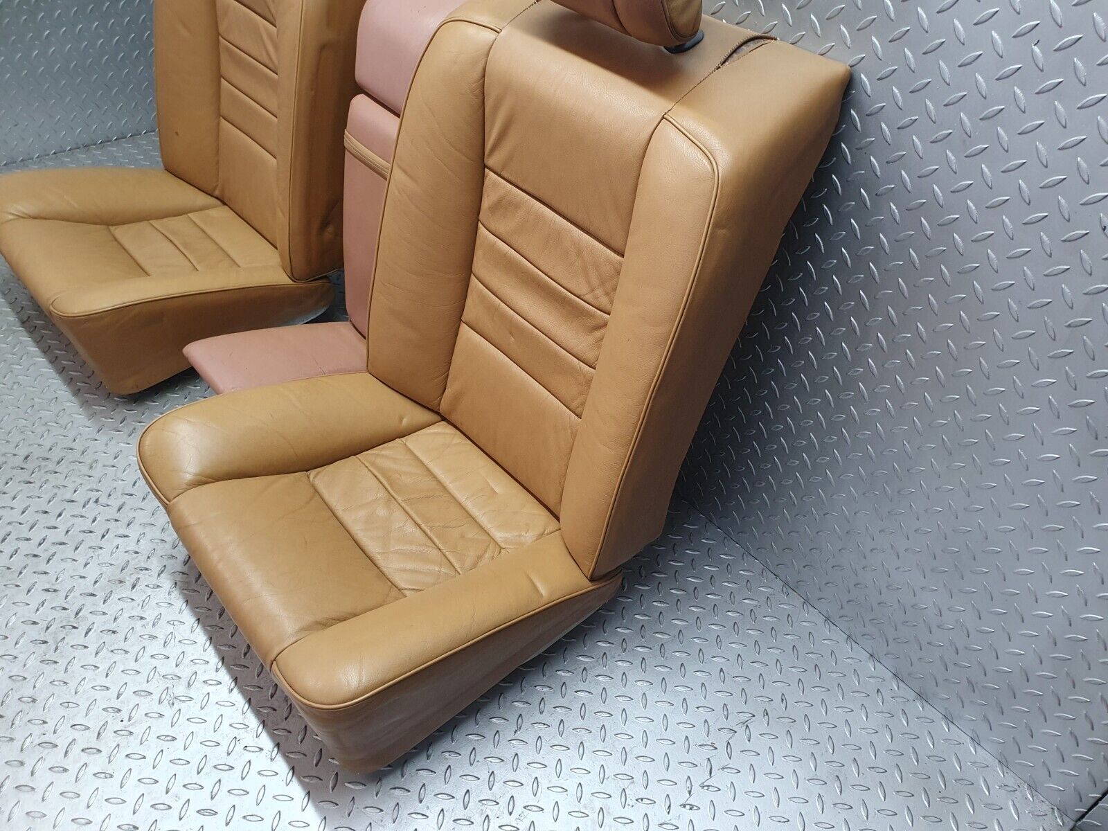 43843 Mercedes-Benz C126 380SEC Coupe Rear Seat Set Leather 1269201416