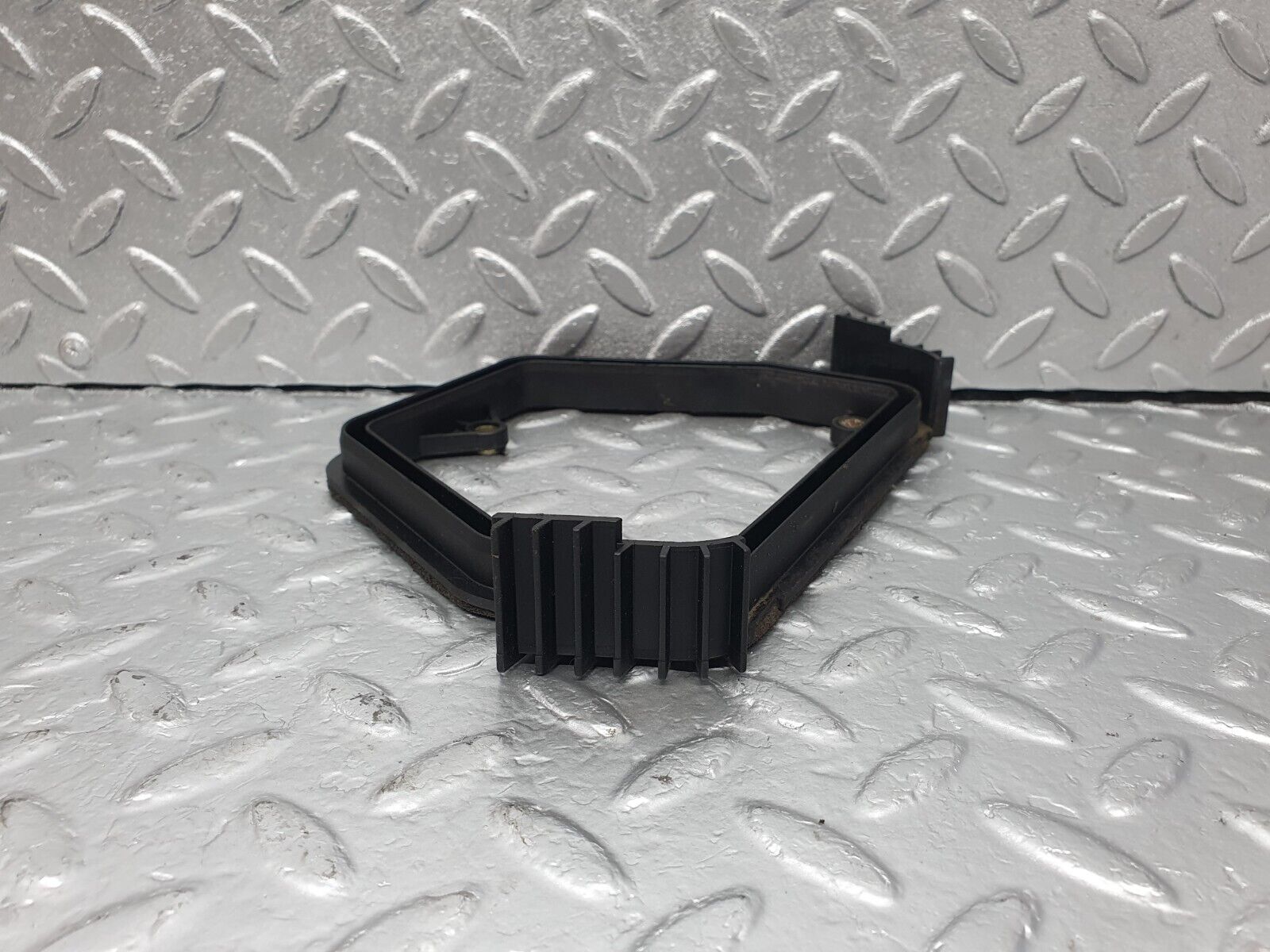 42595 Mercedes-Benz R129 320SL Coupe ECU Control Unit Housing Seal 1295450319