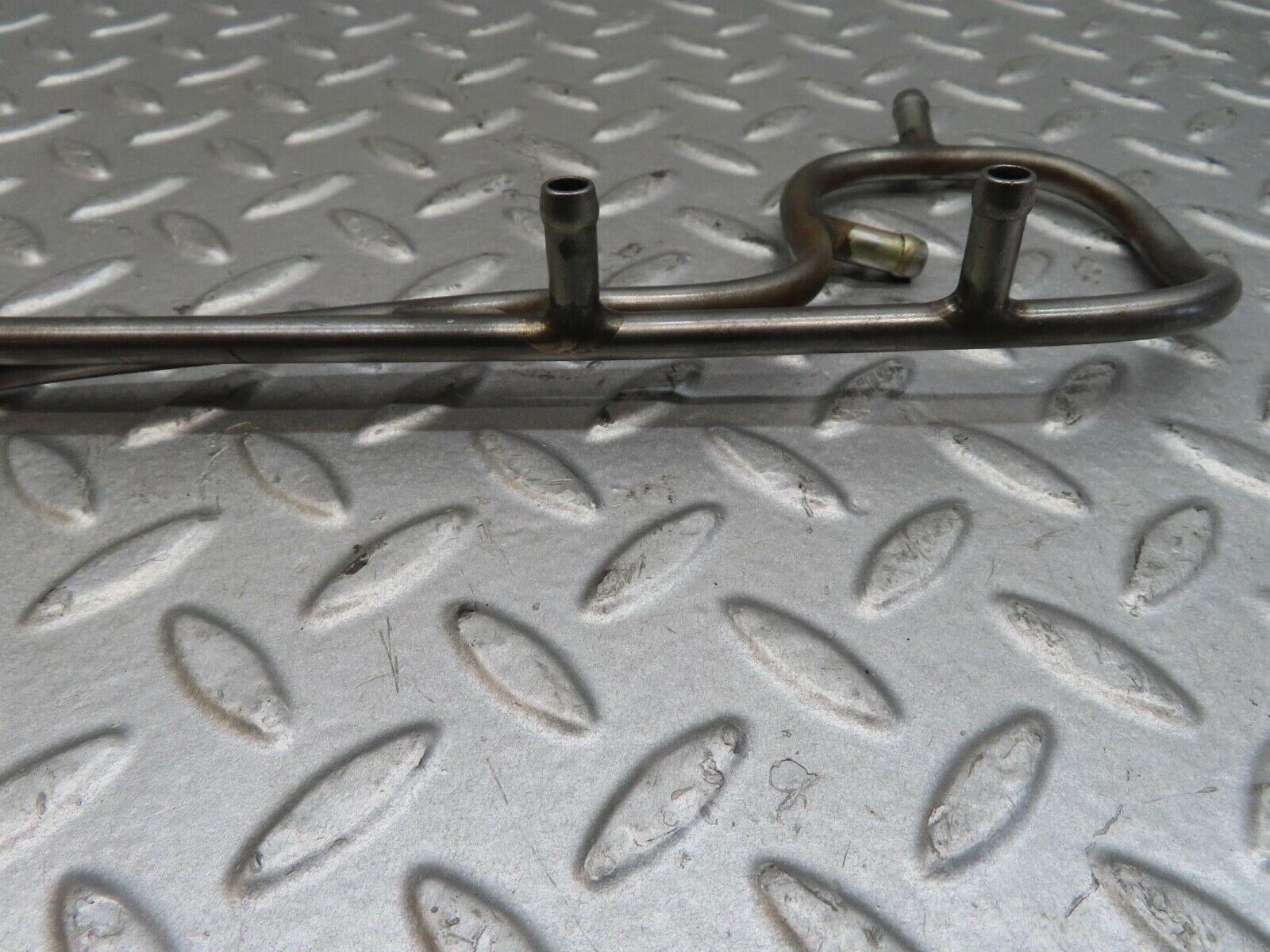 13787 Mercedes-Benz R107 450SL Fuel Injector Pipe Pair