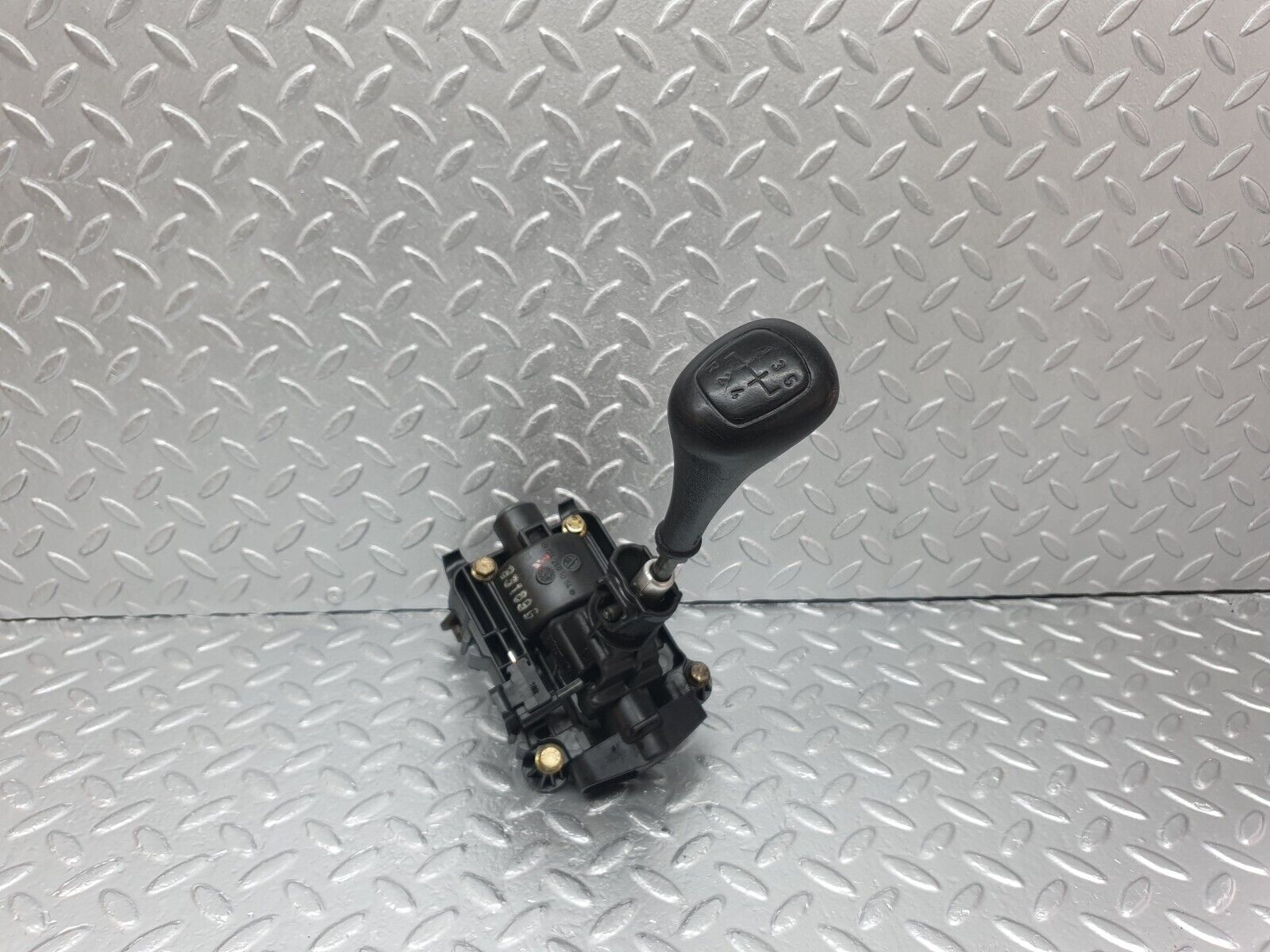 42863 Mercedes-Benz W201 190 2.0L Manual Gear Selector 1242670140 1242601094 2012670480