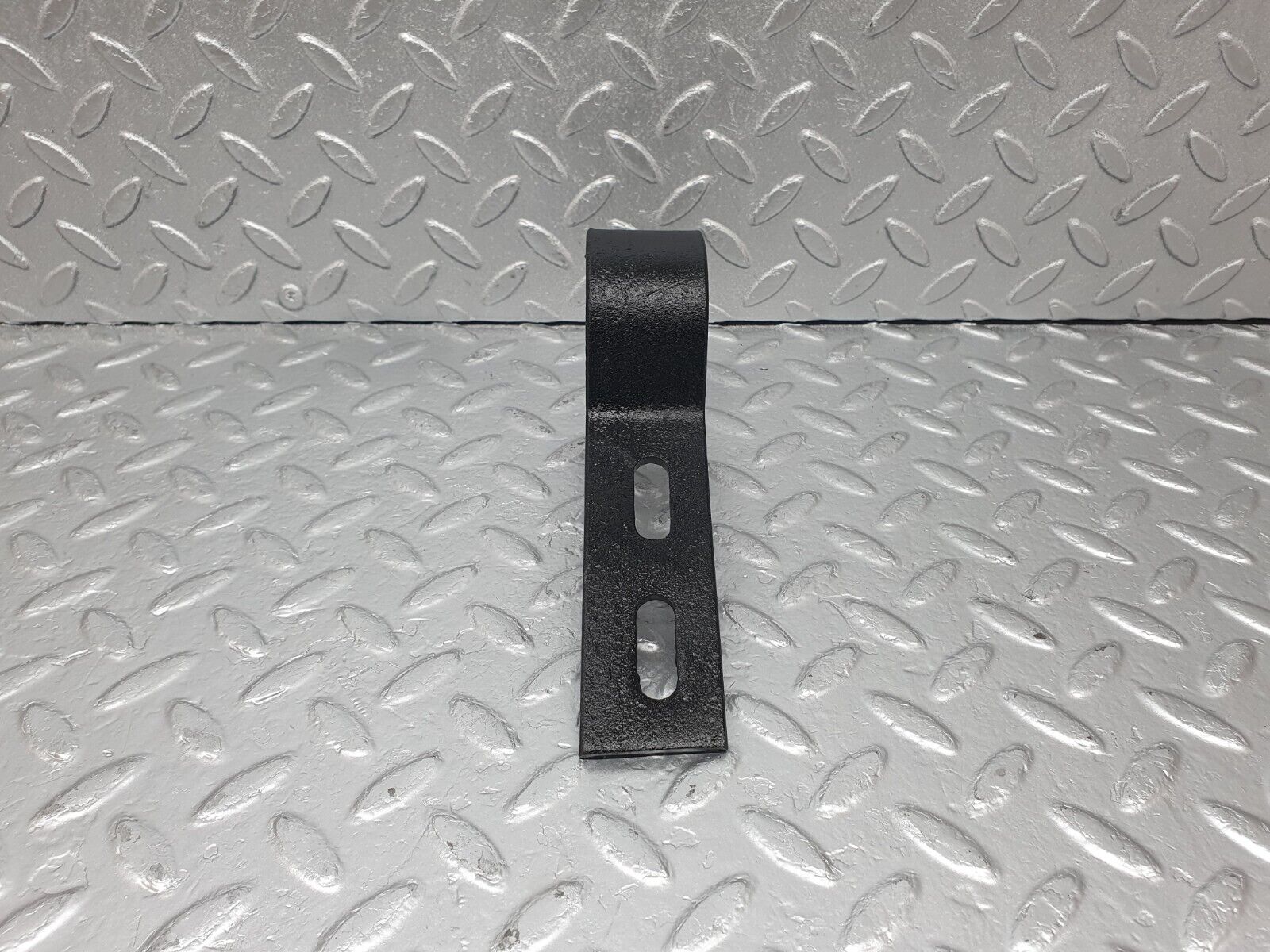 43405 Mercedes-Benz W108 280SE Front Right Bumper Bracket