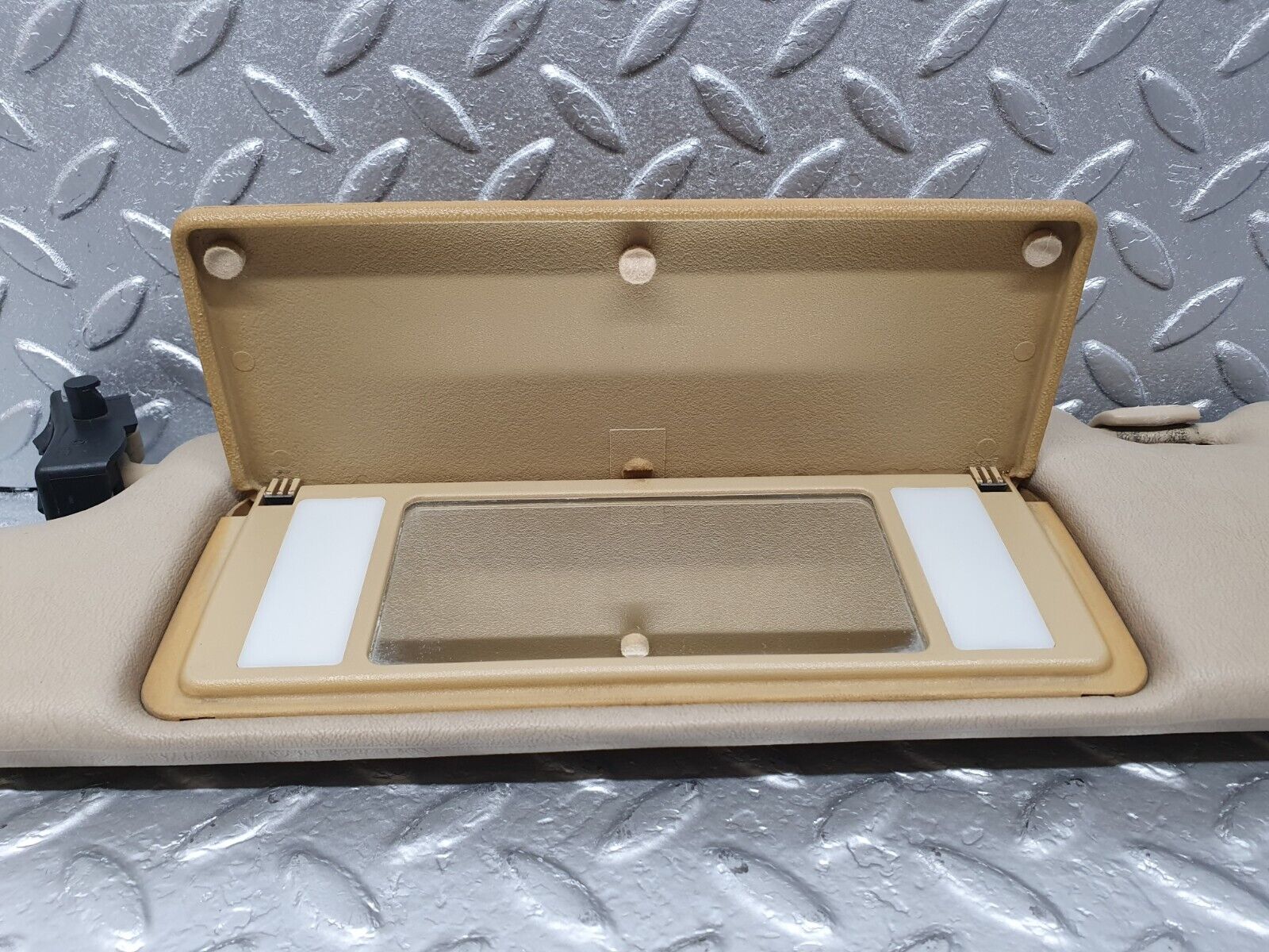 42231 Mercedes-Benz R129 320SL Coupe Sun Visor Left Side Beige