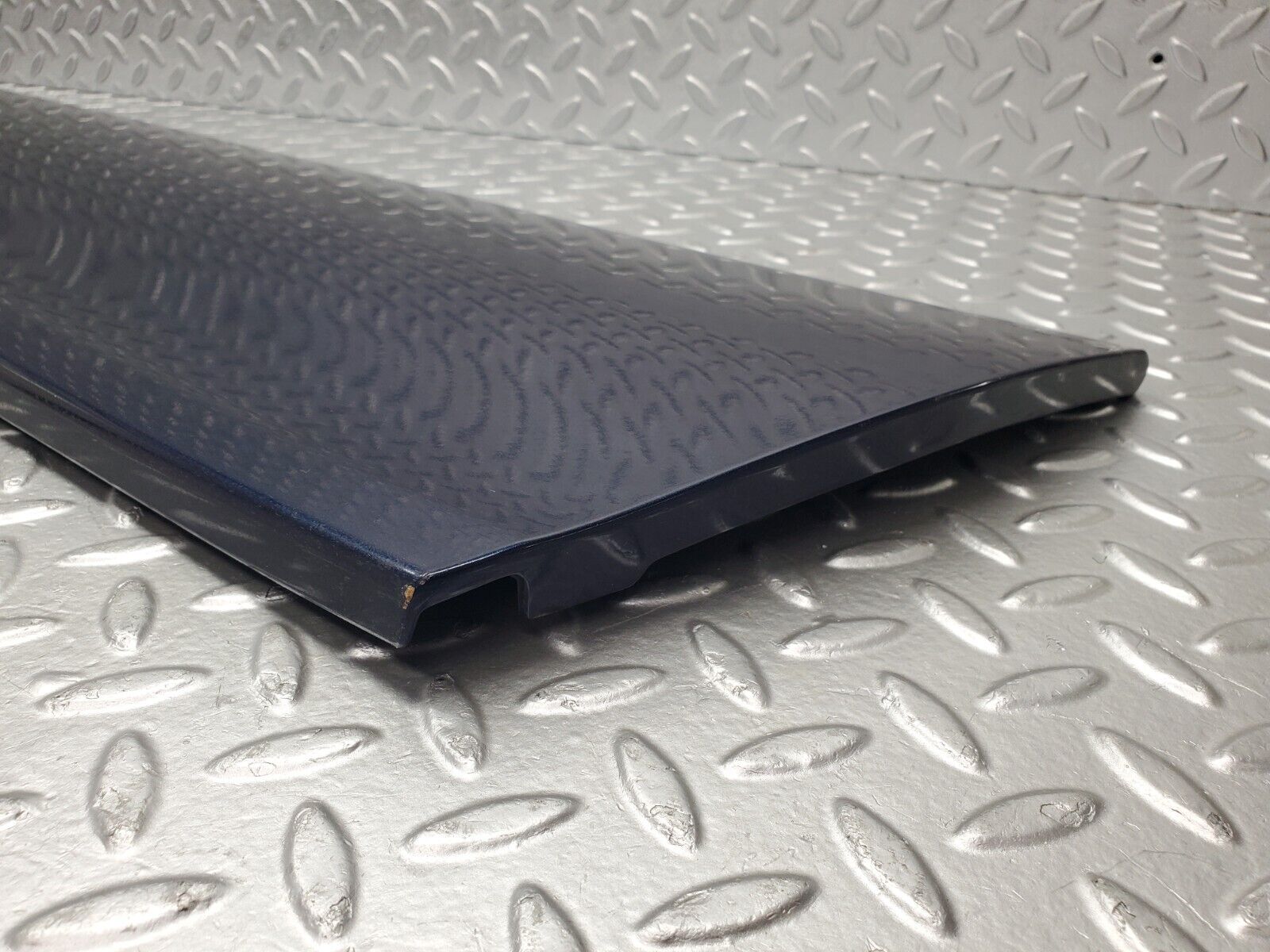 46747 Mercedes-Benz R129 320SL Coupe Left Door Lower Moulding Trim 1296902140