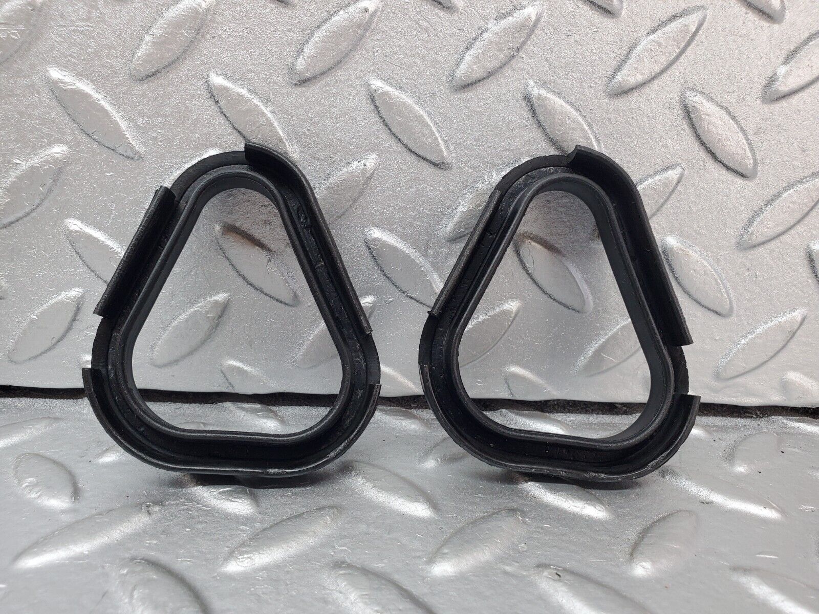 44435 Mercedes-Benz W123 280E Valve Cover Gasket Set