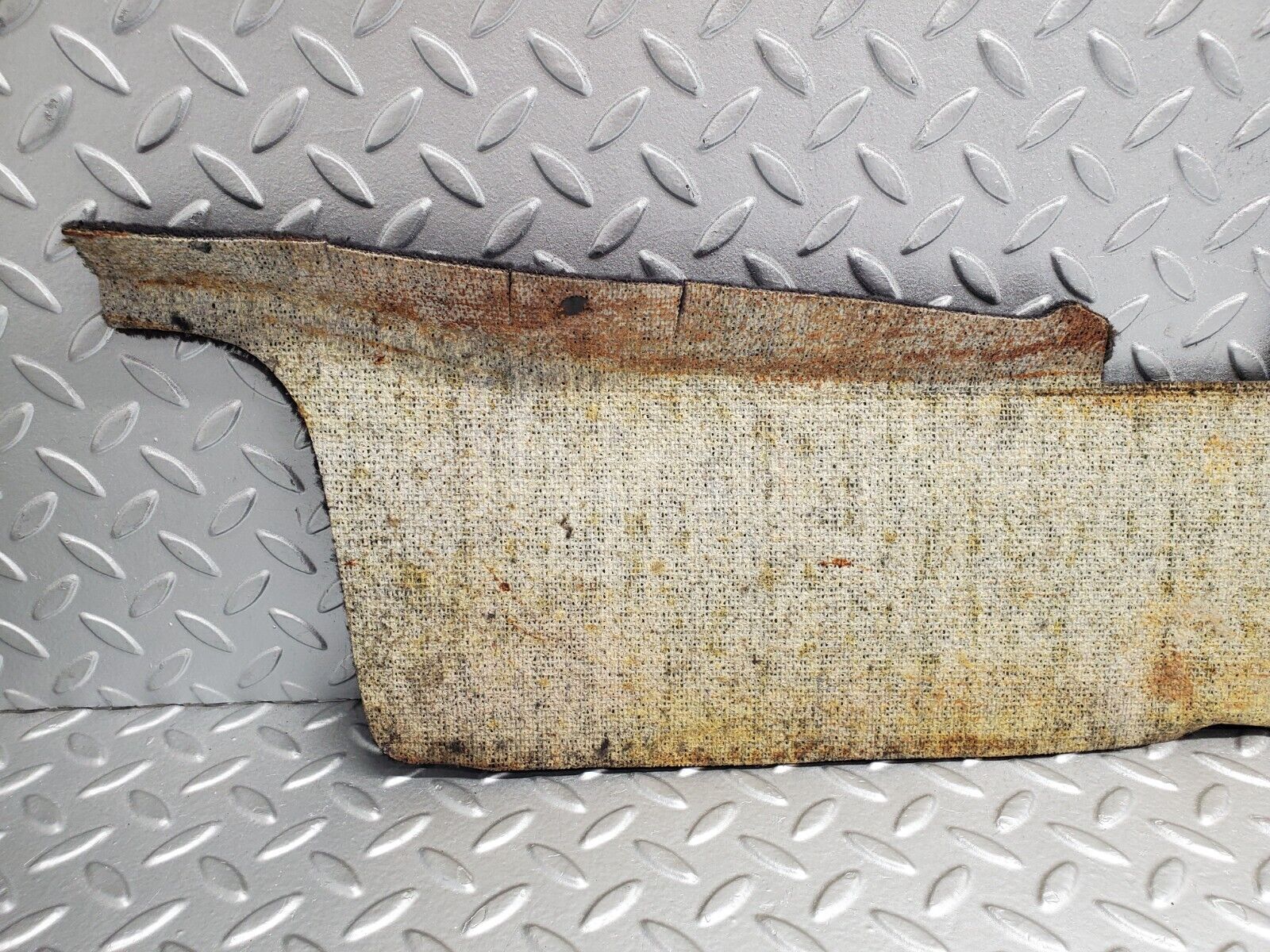 46419 Mercedes-Benz C123 280CE Coupe Rear Floor Cross Member Mat Carpet Black