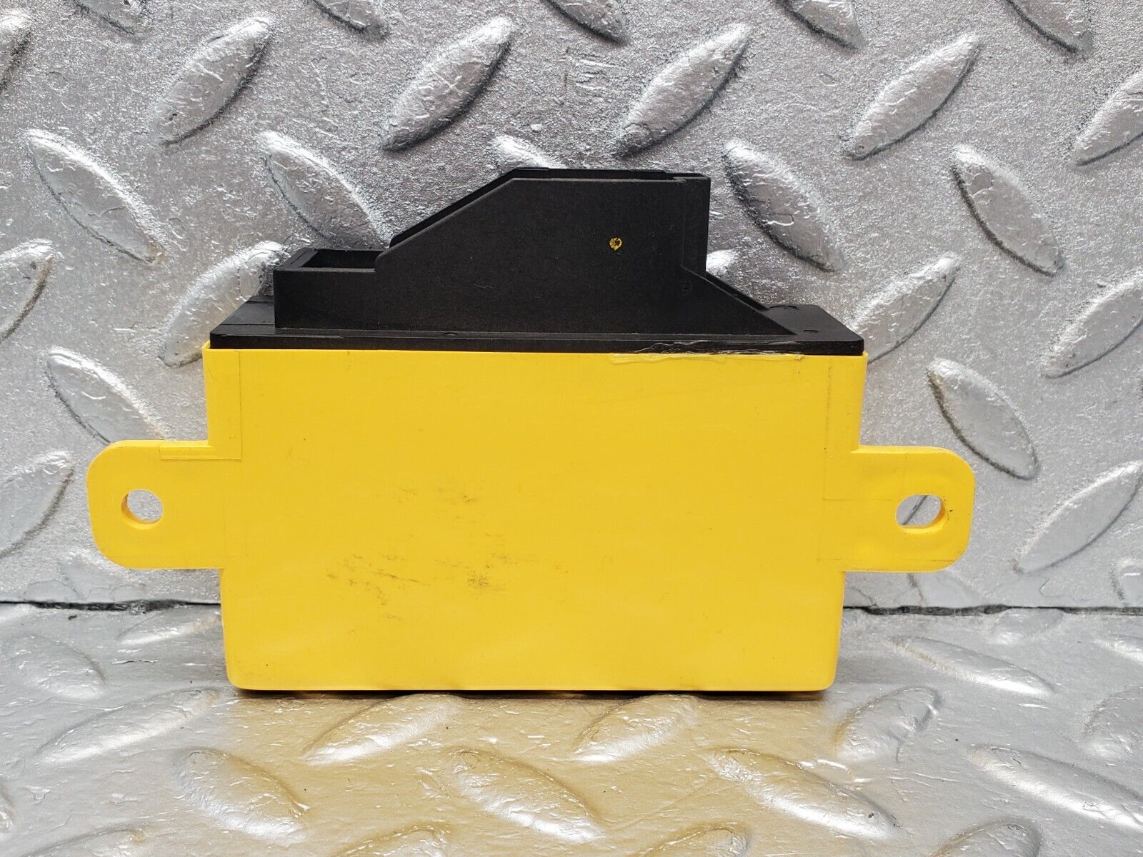 46823 Mercedes-Benz R129 320SL Coupe Heated Seat Control Unit 0008206226