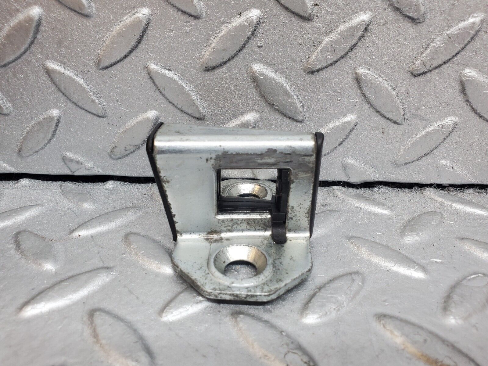 44788 Mercedes-Benz W124 220E Door Lock Latch