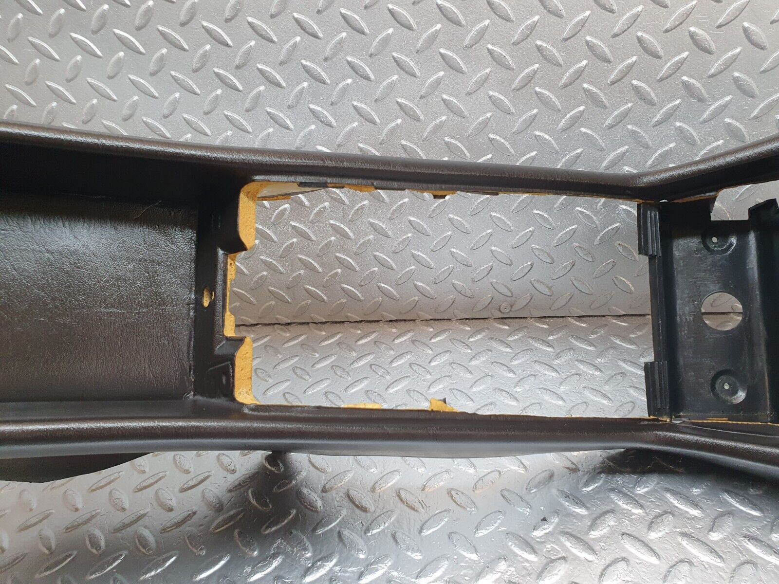 44120 Mercedes-Benz C123 230CE Coupe Centre Console Black