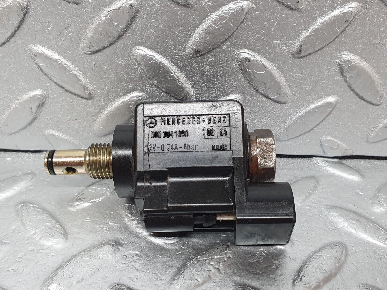 44077 Mercedes-Benz C123 230CE Coupe Automatic Gearbox Solenoid 722.401 0003041990