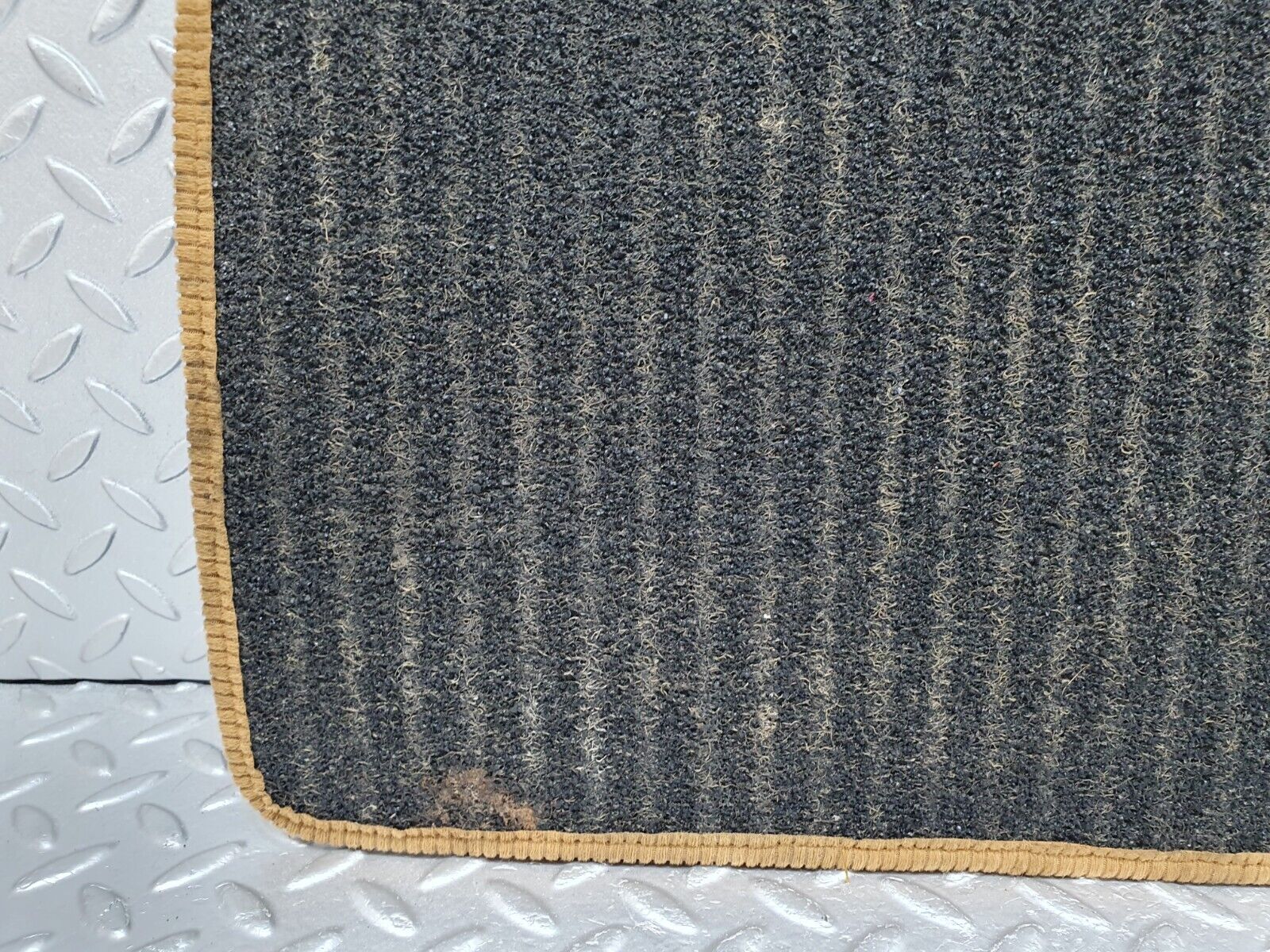 41636 Mercedes-Benz W124 200E Rear Left Floor Carpet Mat Palomino