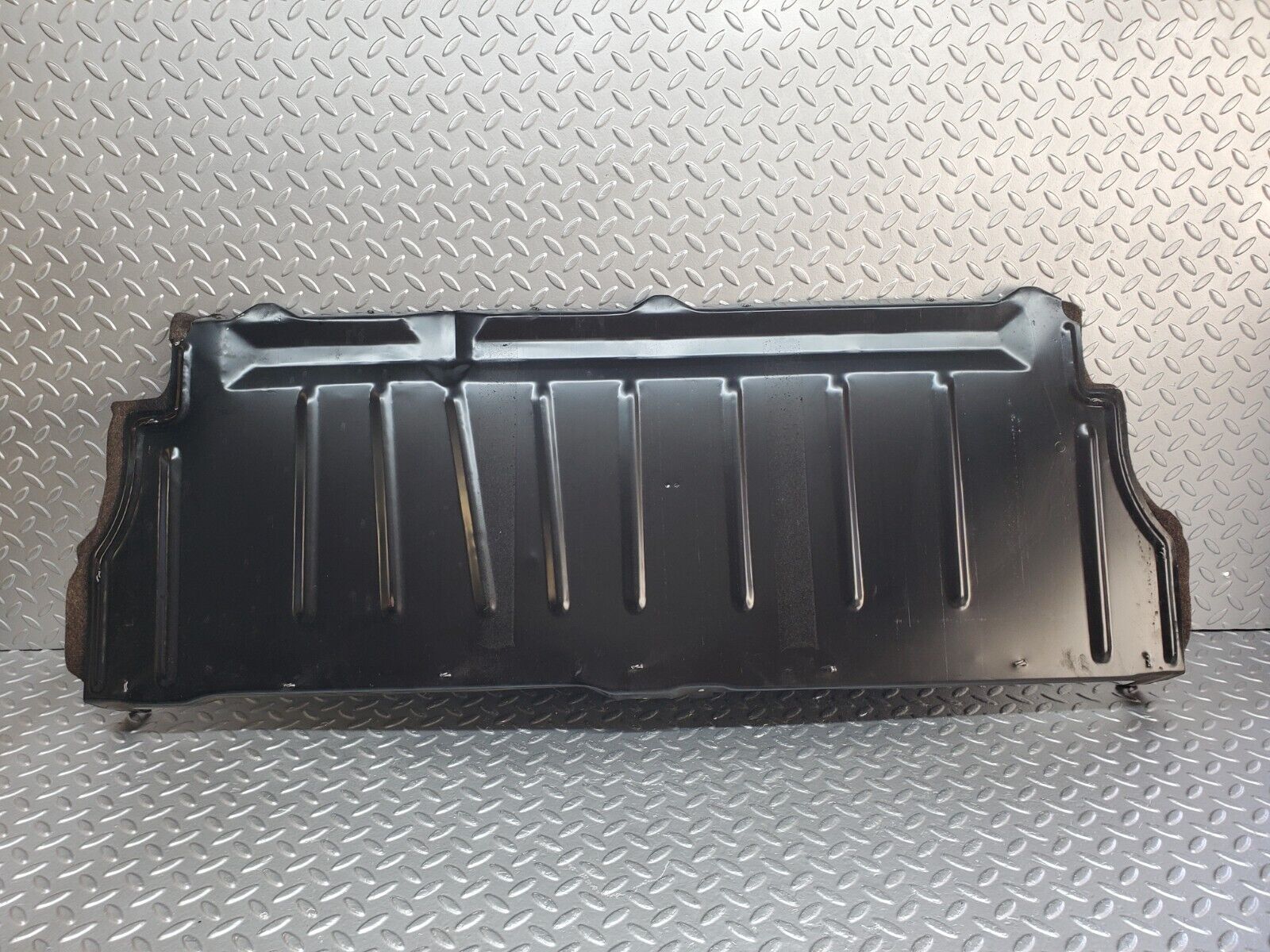 45699 Mercedes-Benz W126 420SE Fuel Tank Cover Plate