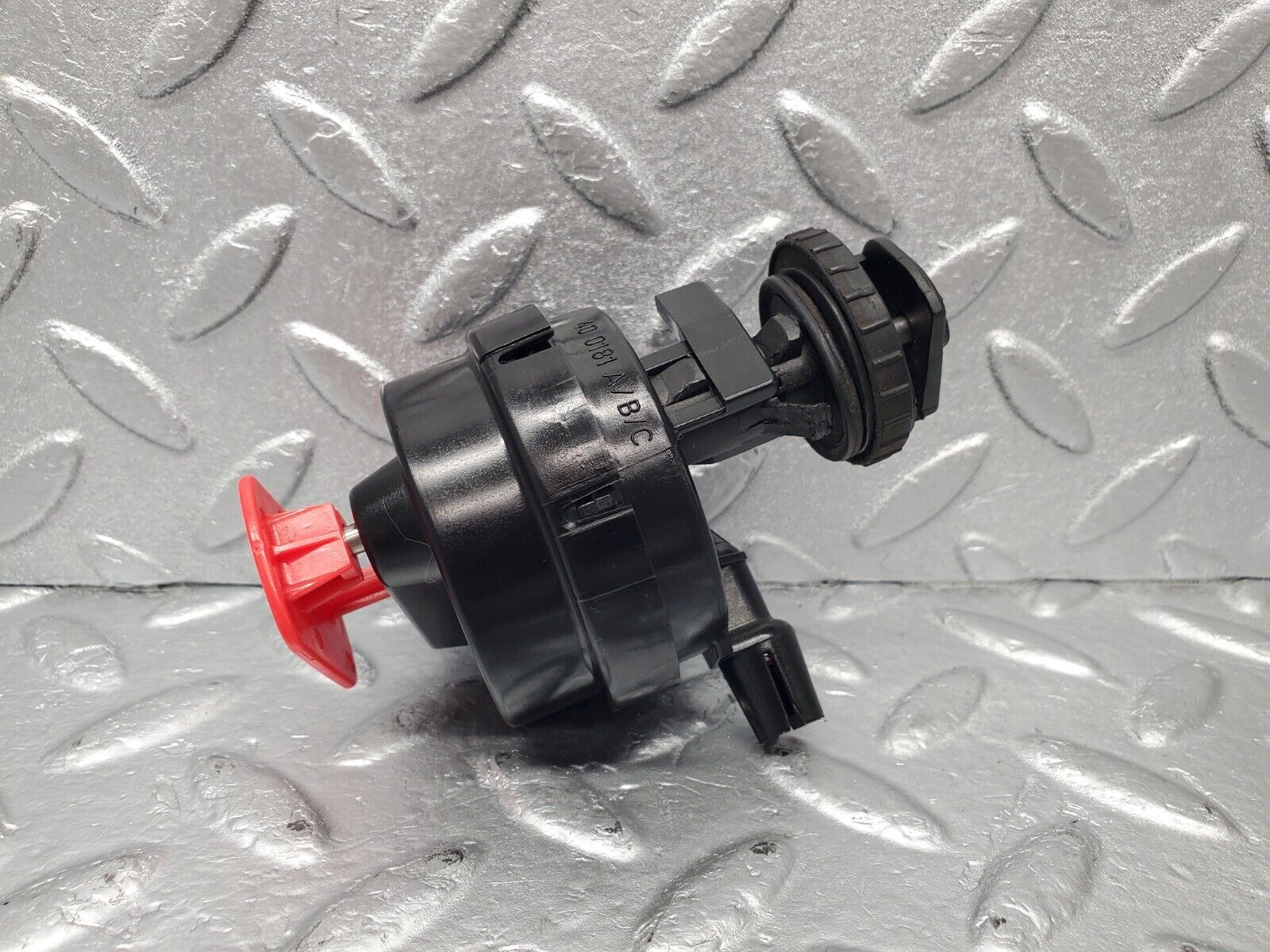 46992 Mercedes-Benz R129 320SL Coupe Fuel Tank Flap Cap Vacuum Actuator