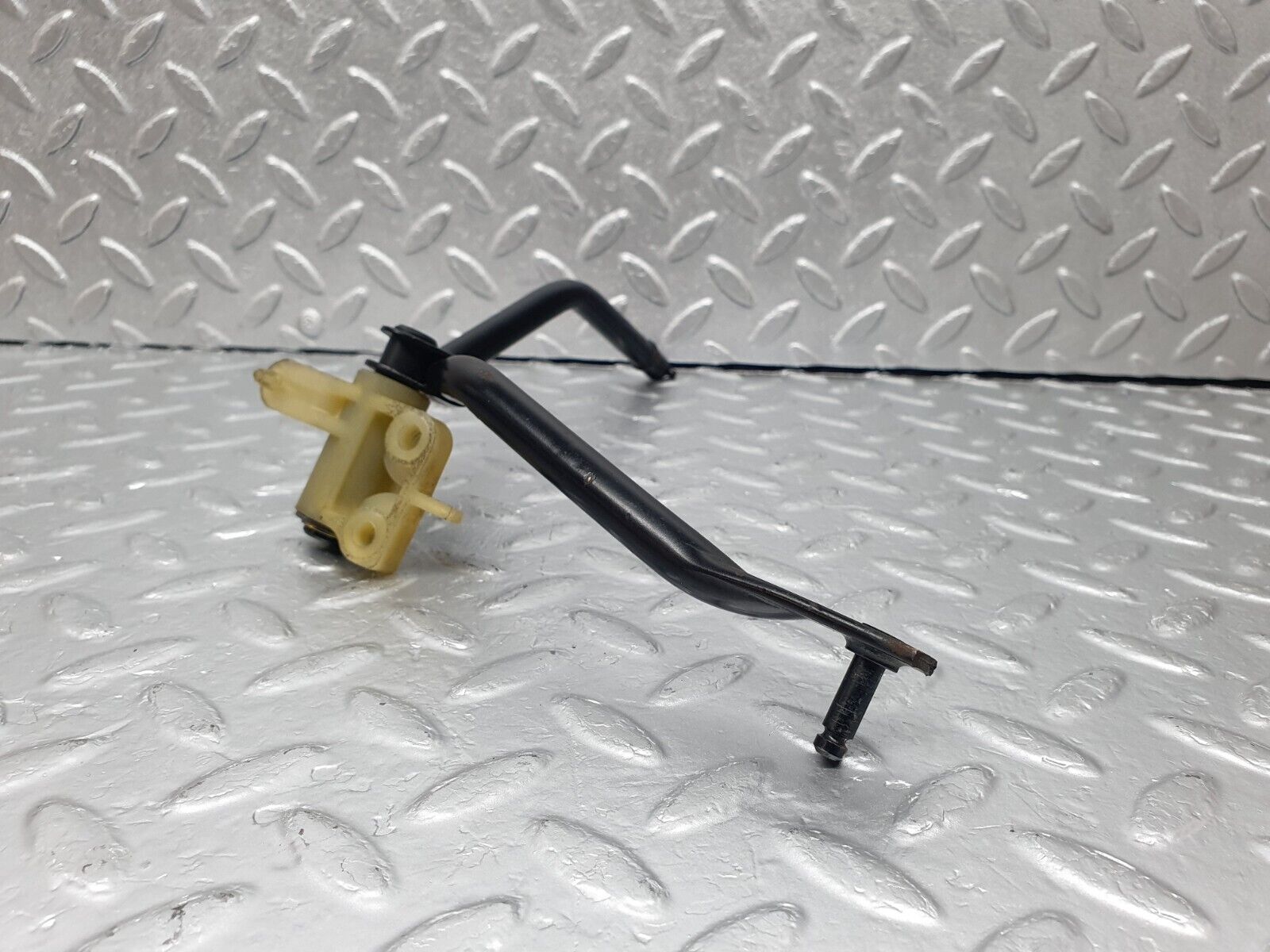 42815 Mercedes-Benz W201 190 2.0L Accelerator Pedal Linkage 2013010218