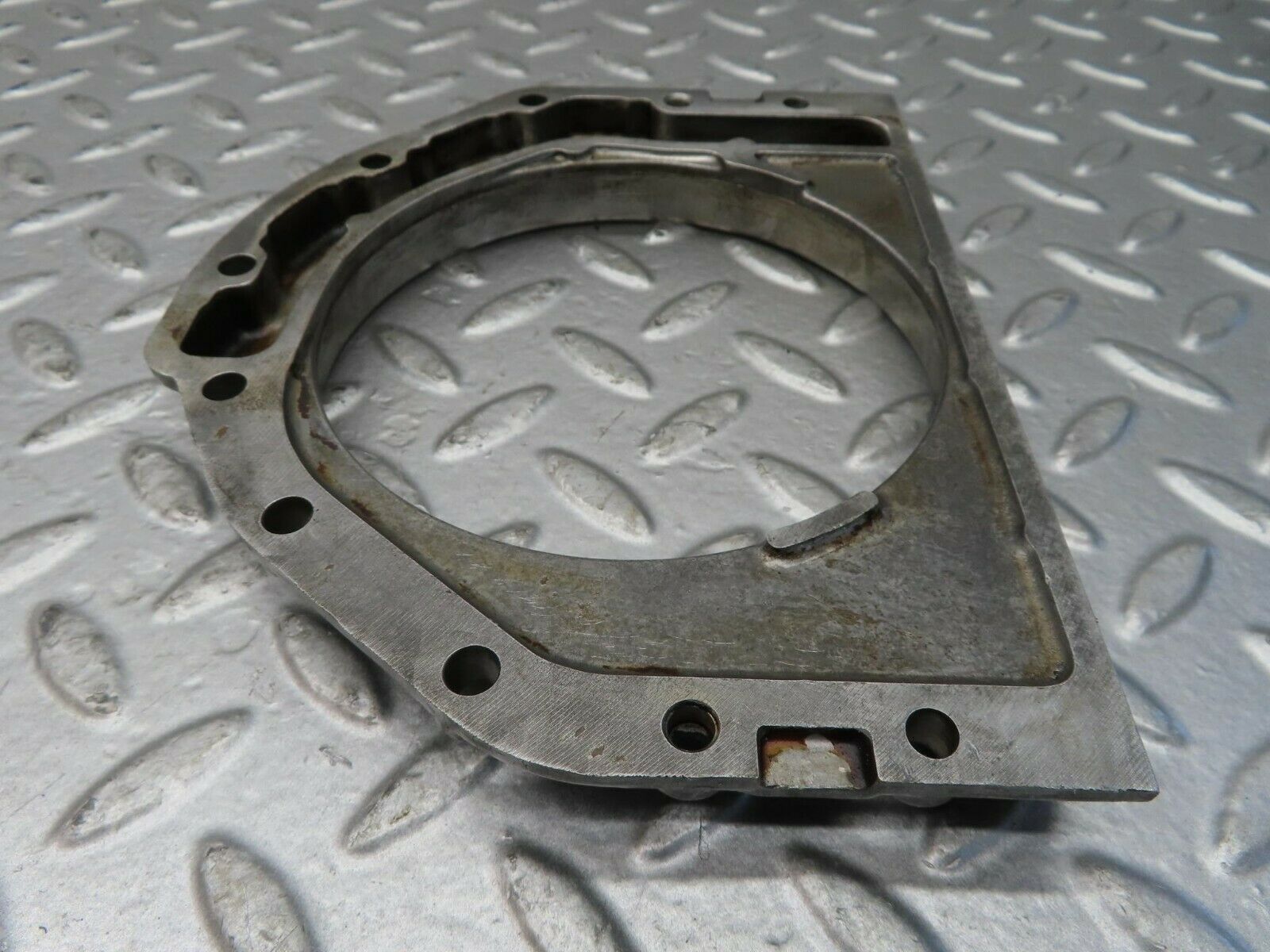 15710 Mercedes-Benz R107 450SL Crankshaft Rear Sealing Cover 1160110608