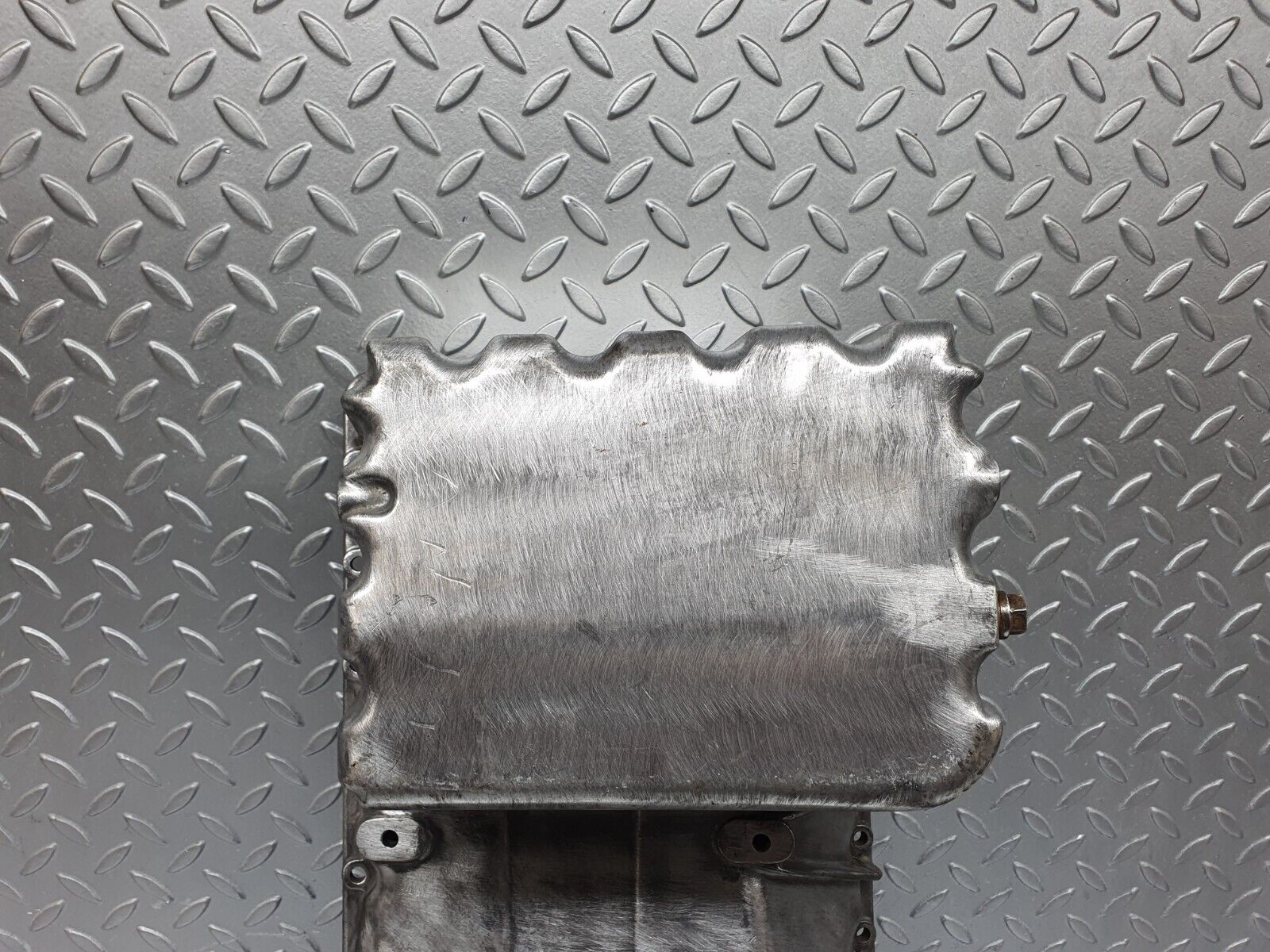 43074 Mercedes-Benz W123 Oil Pan Oil Sump 1020141702