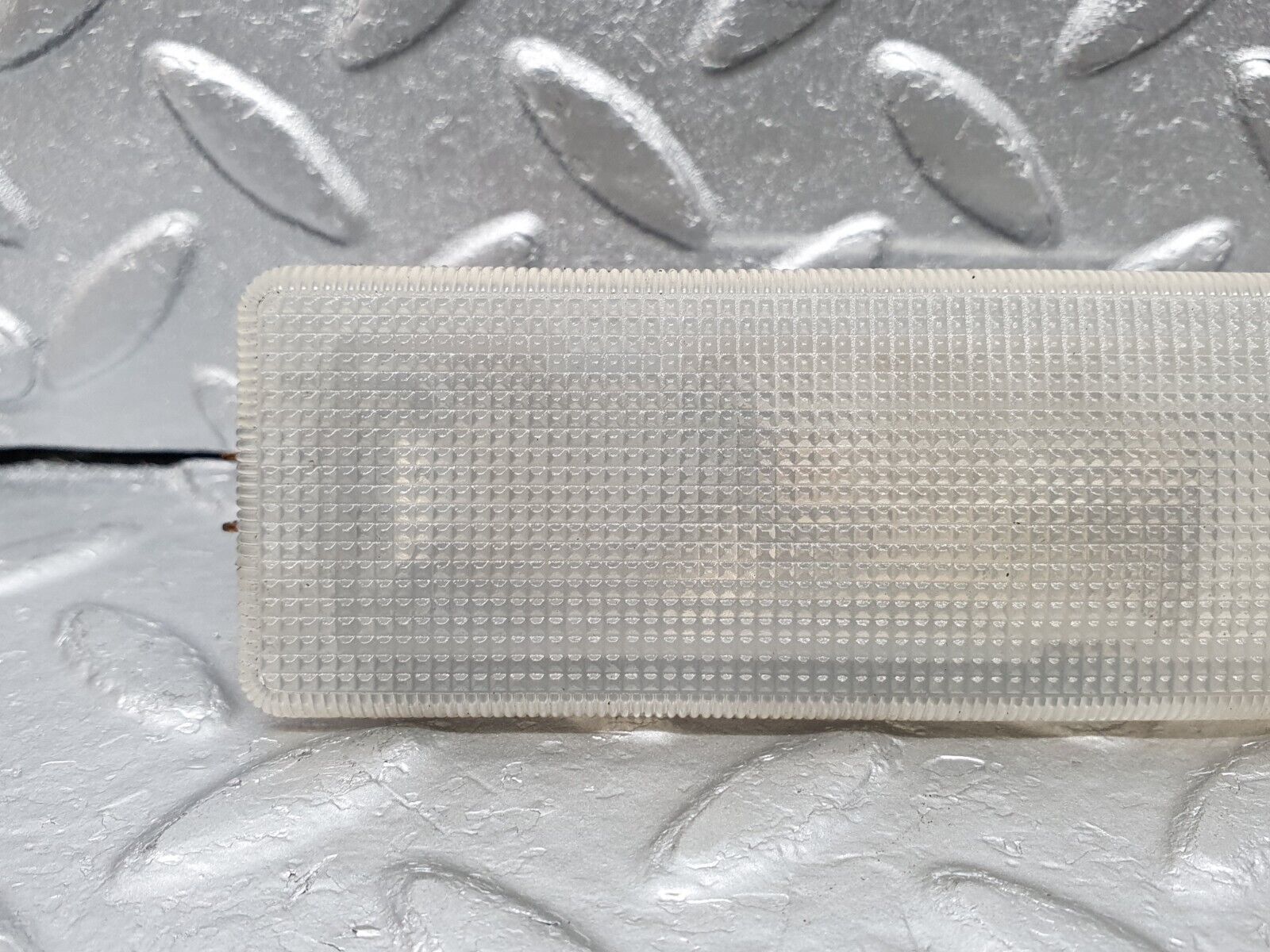 41663 Mercedes-Benz W124 200E Rear Interior Dome Light 0018200601