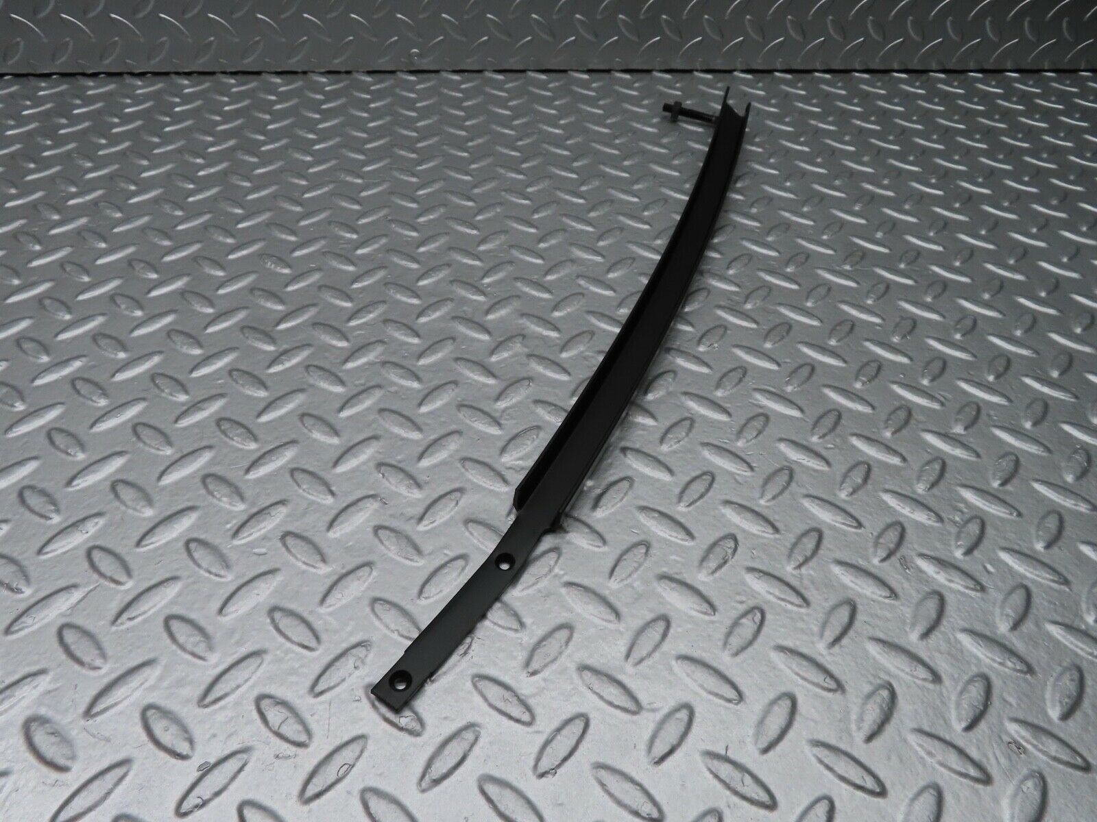 20614 Mercedes-Benz R107 450SL Left Door Window Channel Front