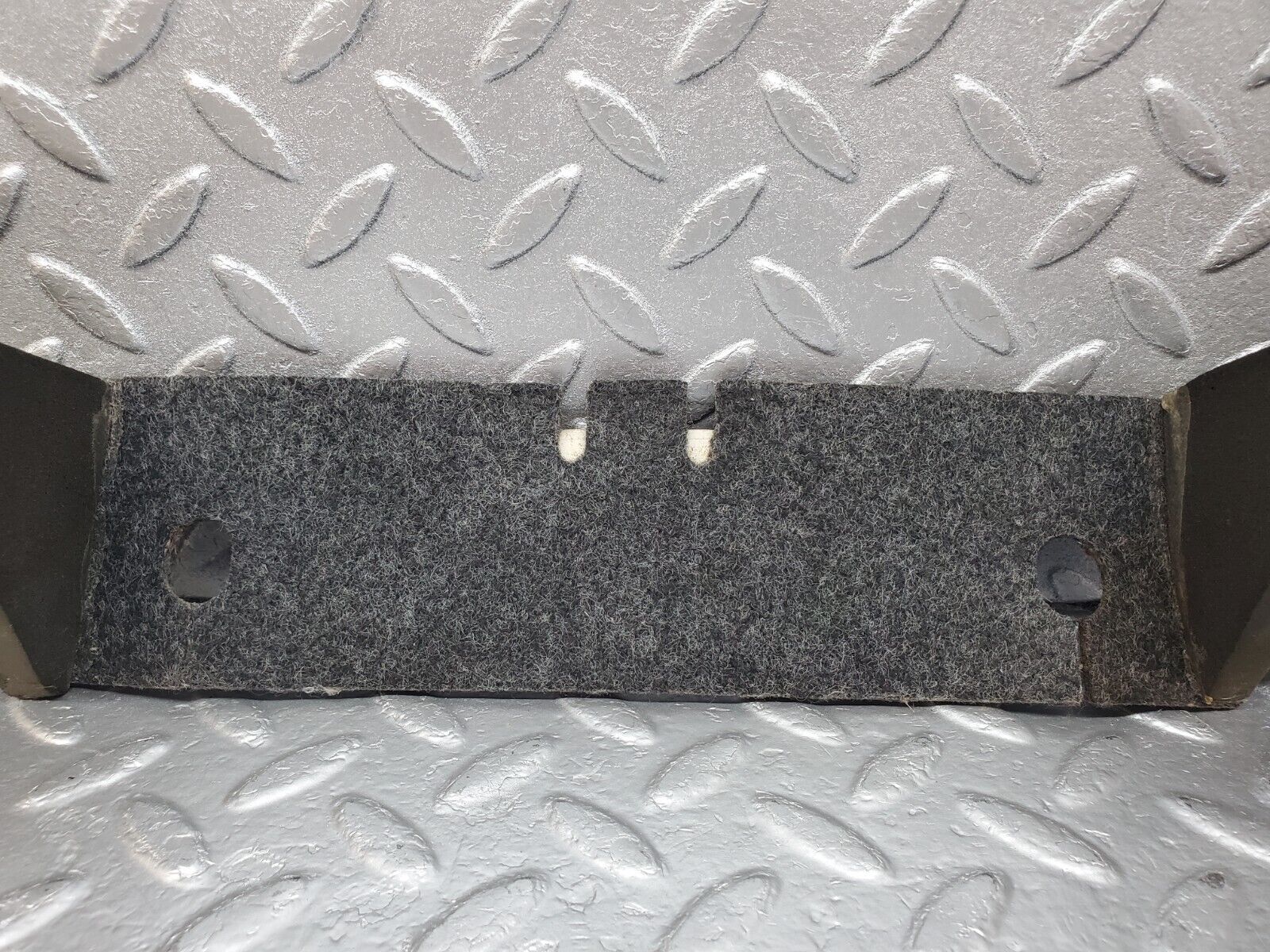 45734 Mercedes-Benz W126 420SE Rear Centre Seat Belt Carpet 1248600097