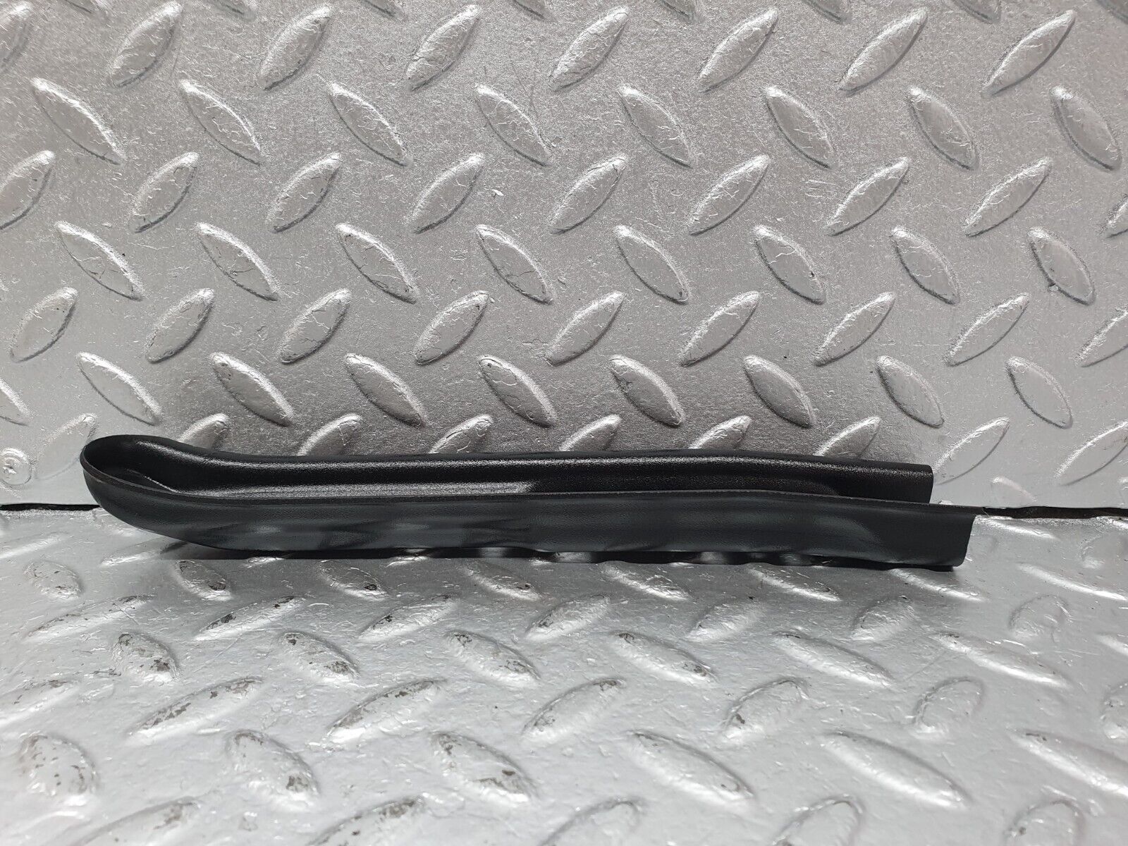 41615 Mercedes-Benz W124 200E Air Intake Manifold Bracket