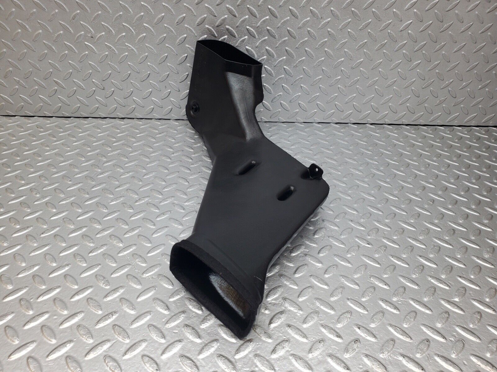 44611 Mercedes-Benz W124 220E Heater Air Duct Vent Left Side 1248310146