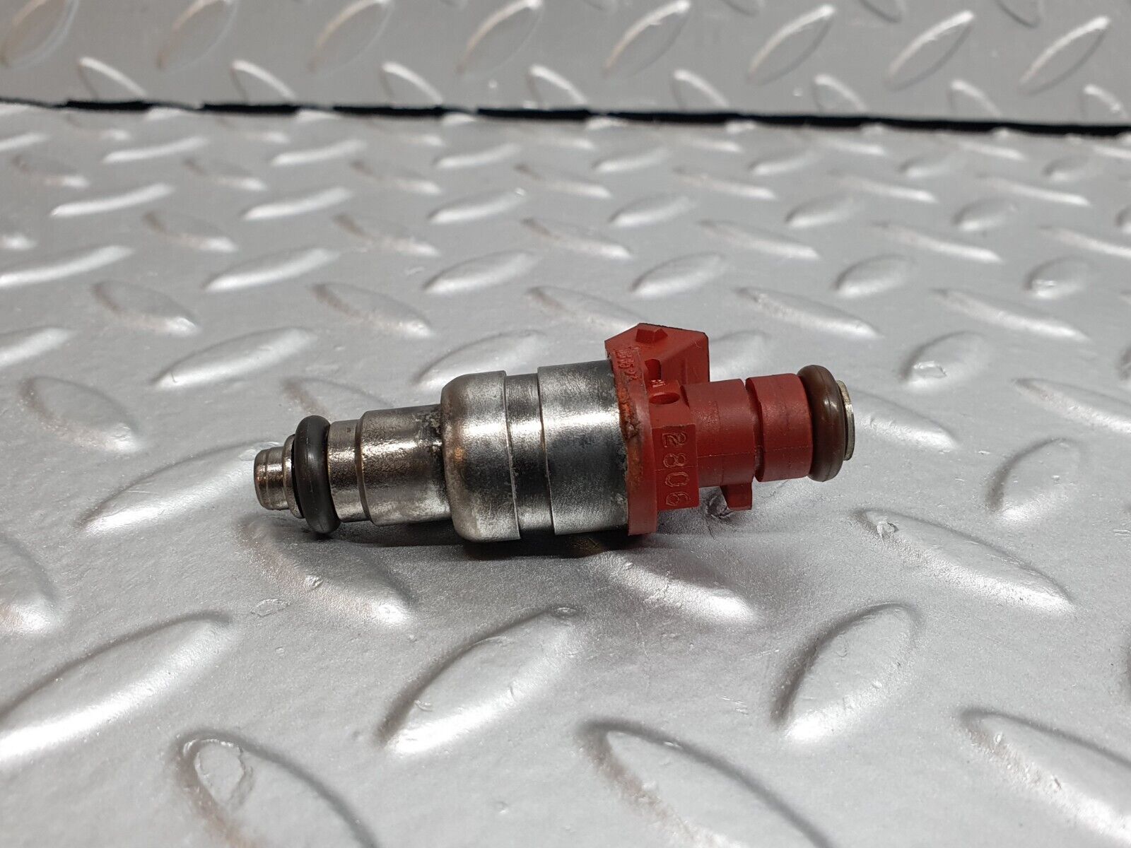 42057 Mercedes-Benz W202 C200 Fuel Injector Siemens 0000788523