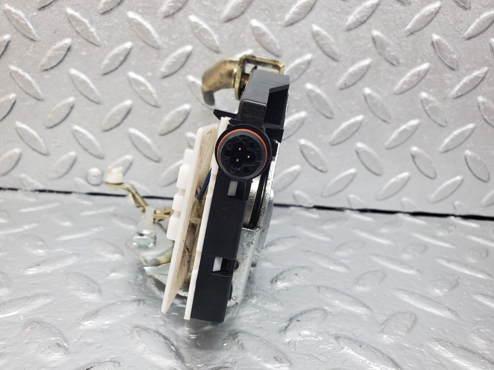 44993 Mercedes-Benz R129 300SL Coupe Left Door Lock Mechanism