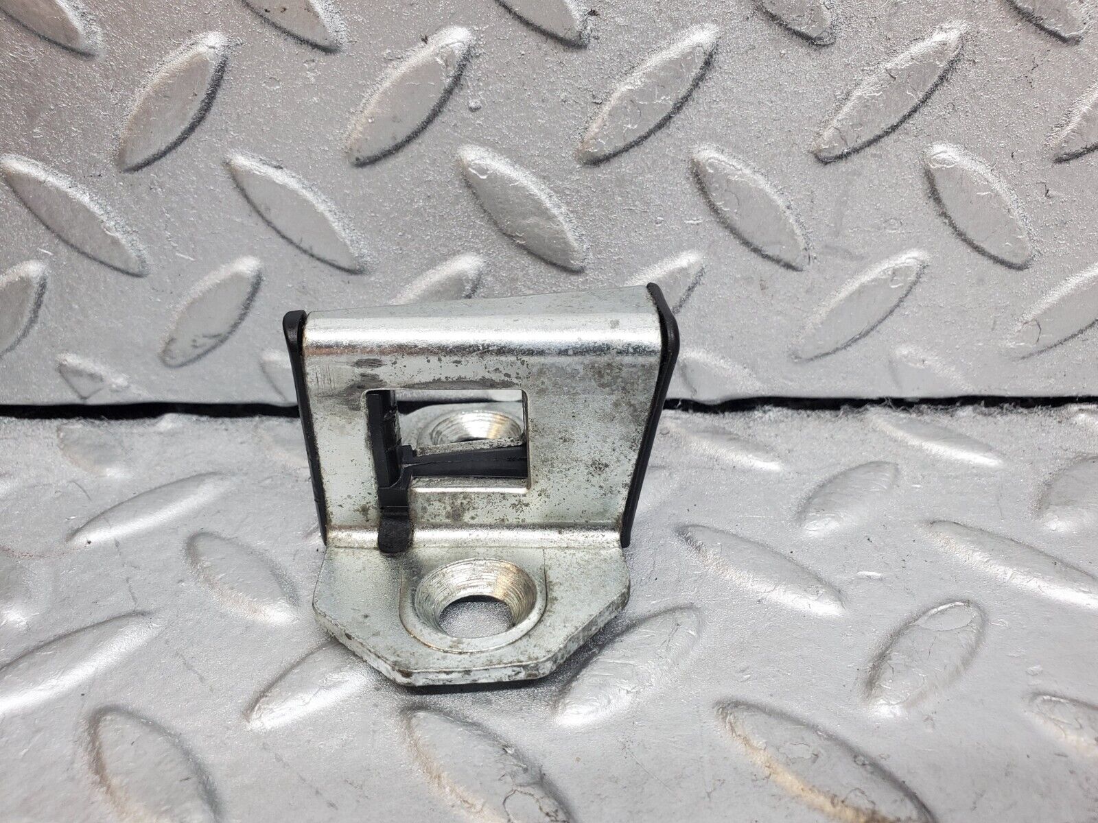 44786 Mercedes-Benz W124 220E Door Lock Latch