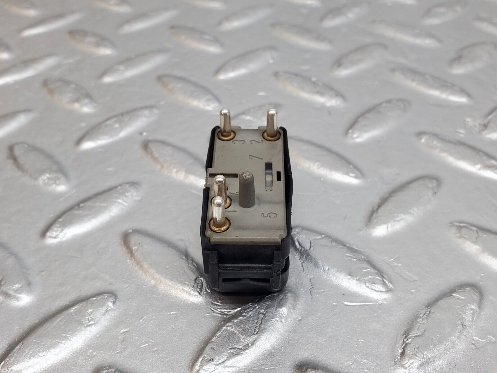 44716 Mercedes-Benz W124 220E Electric Window Switch Left Side 1248209310