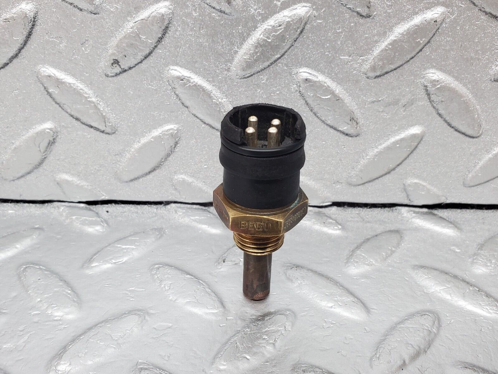 45341 Mercedes-Benz 280E M110.983 Coolant Temperature Sensor Beru 0085423217 0824121020
