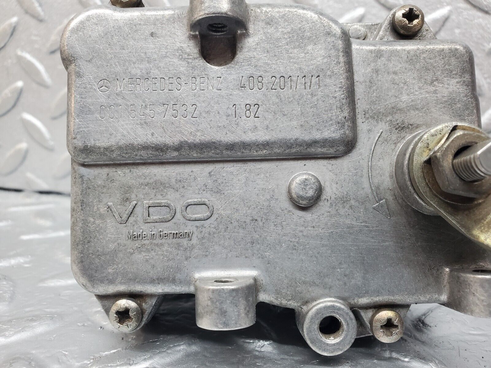 45384 Mercedes-Benz 280E M110.983 Cruise Control Actuator VDO 0015457532