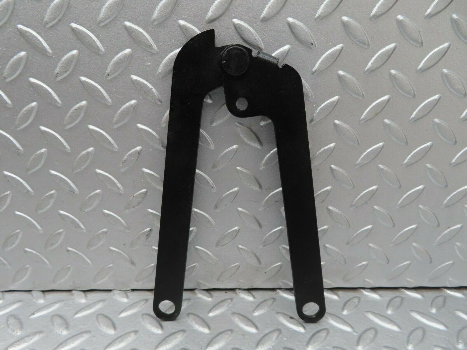 15555 Mercedes-Benz R107 450SL Bonnet Hinge Right Side