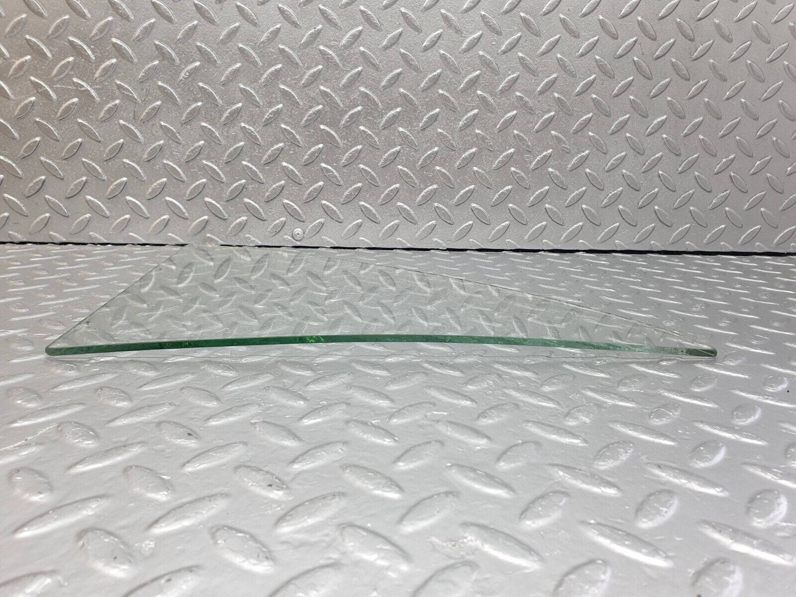 43223 Mercedes-Benz W108 280SE Rear Right Quarter Window Glass