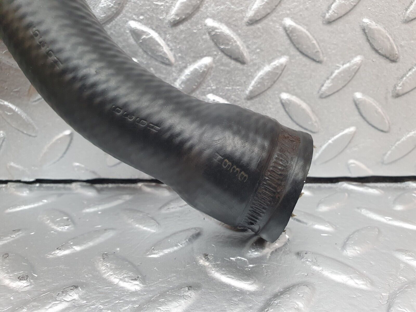 42810 Mercedes-Benz W201 190 2.0L Radiator Hose Pipe 2015012182