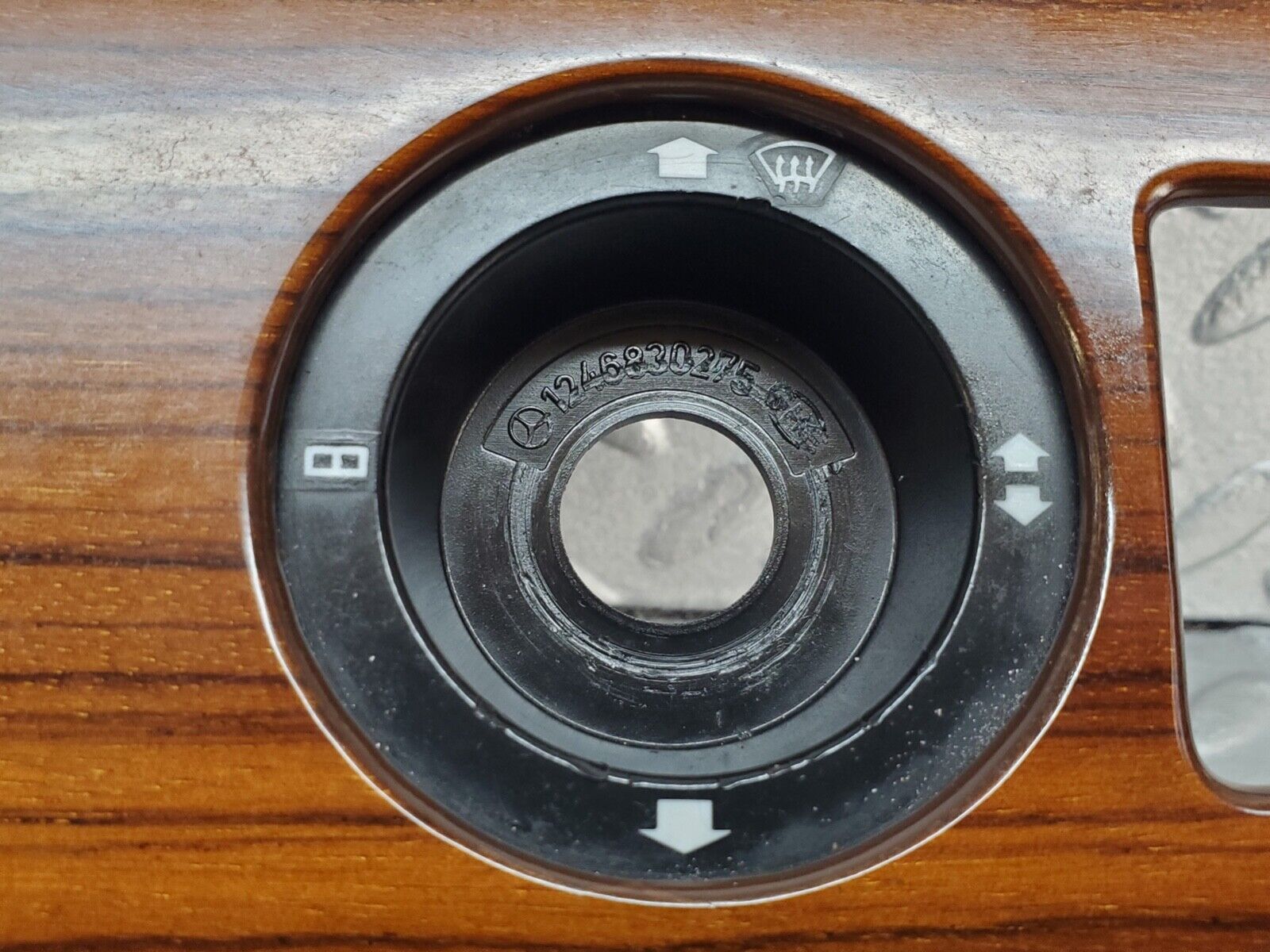 44600 Mercedes-Benz W124 220E Heater Control Panel Wood Trim 1246830275