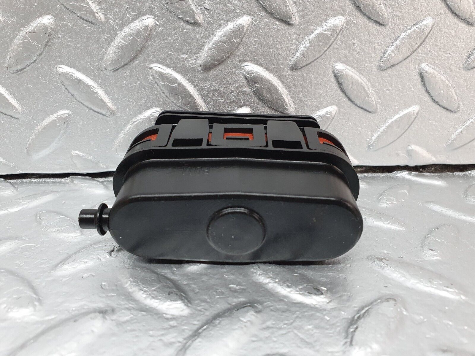 41882 Mercedes-Benz W202 C200 Trunk Lock Vacuum Actuator