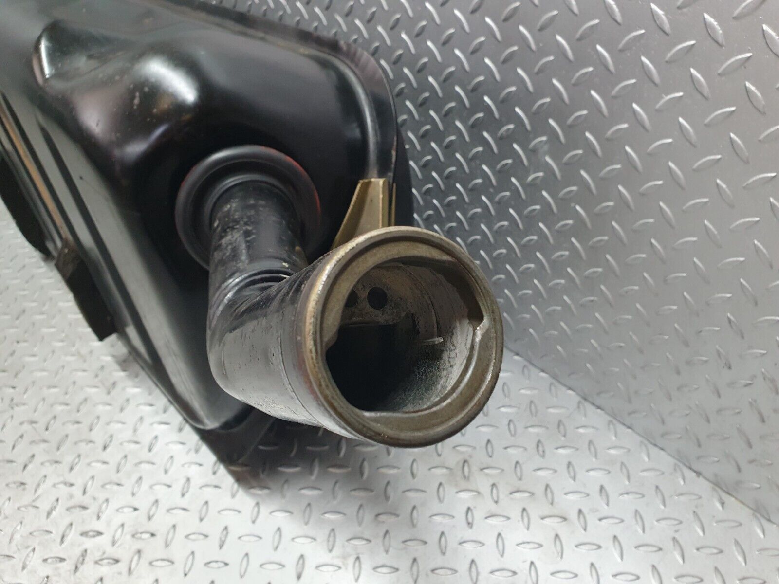 43854 Mercedes-Benz C126 380SEC Coupe Fuel Tank