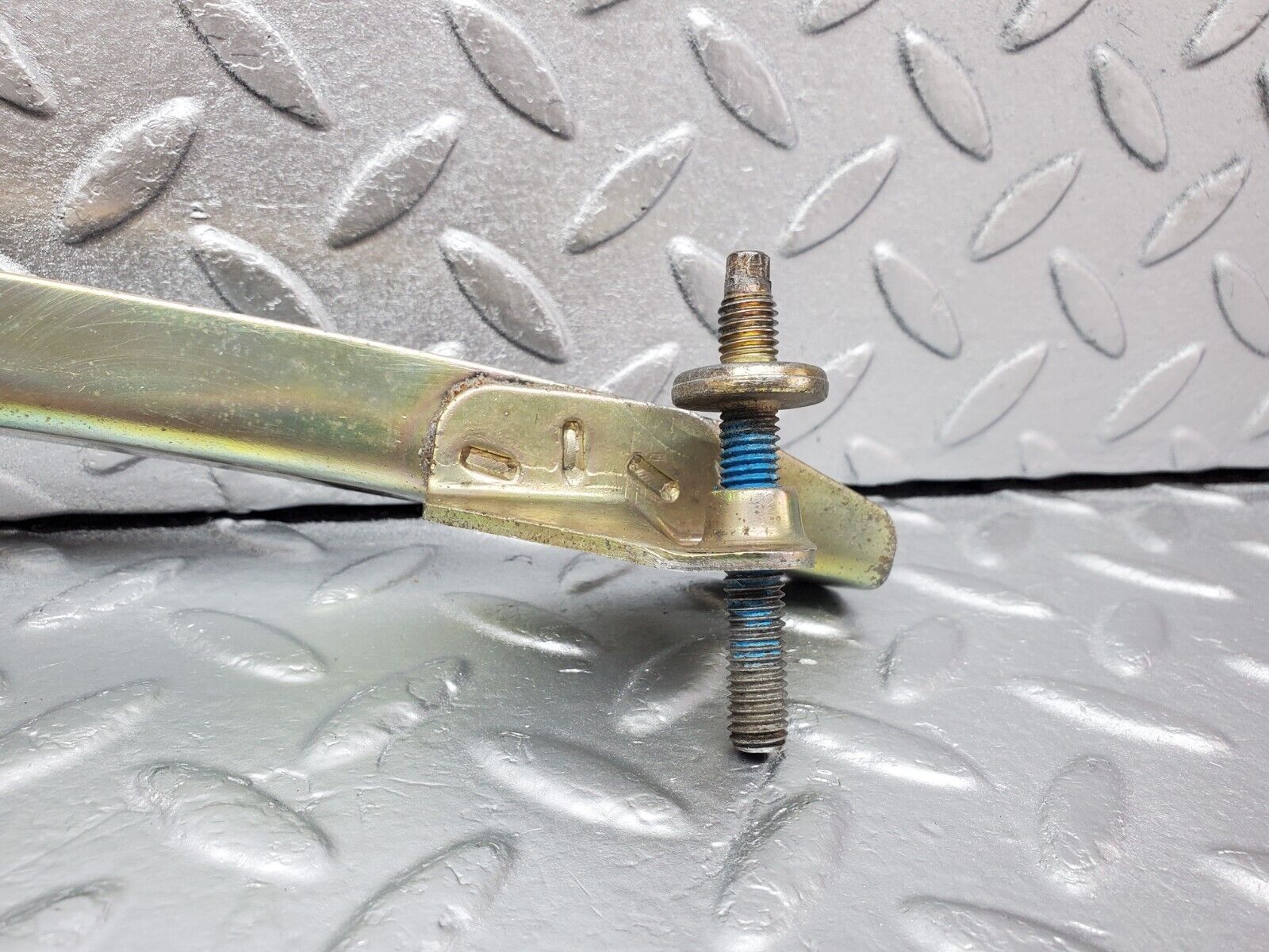 45242 Mercedes-Benz R129 300SL Coupe Left Door Front Window Channel