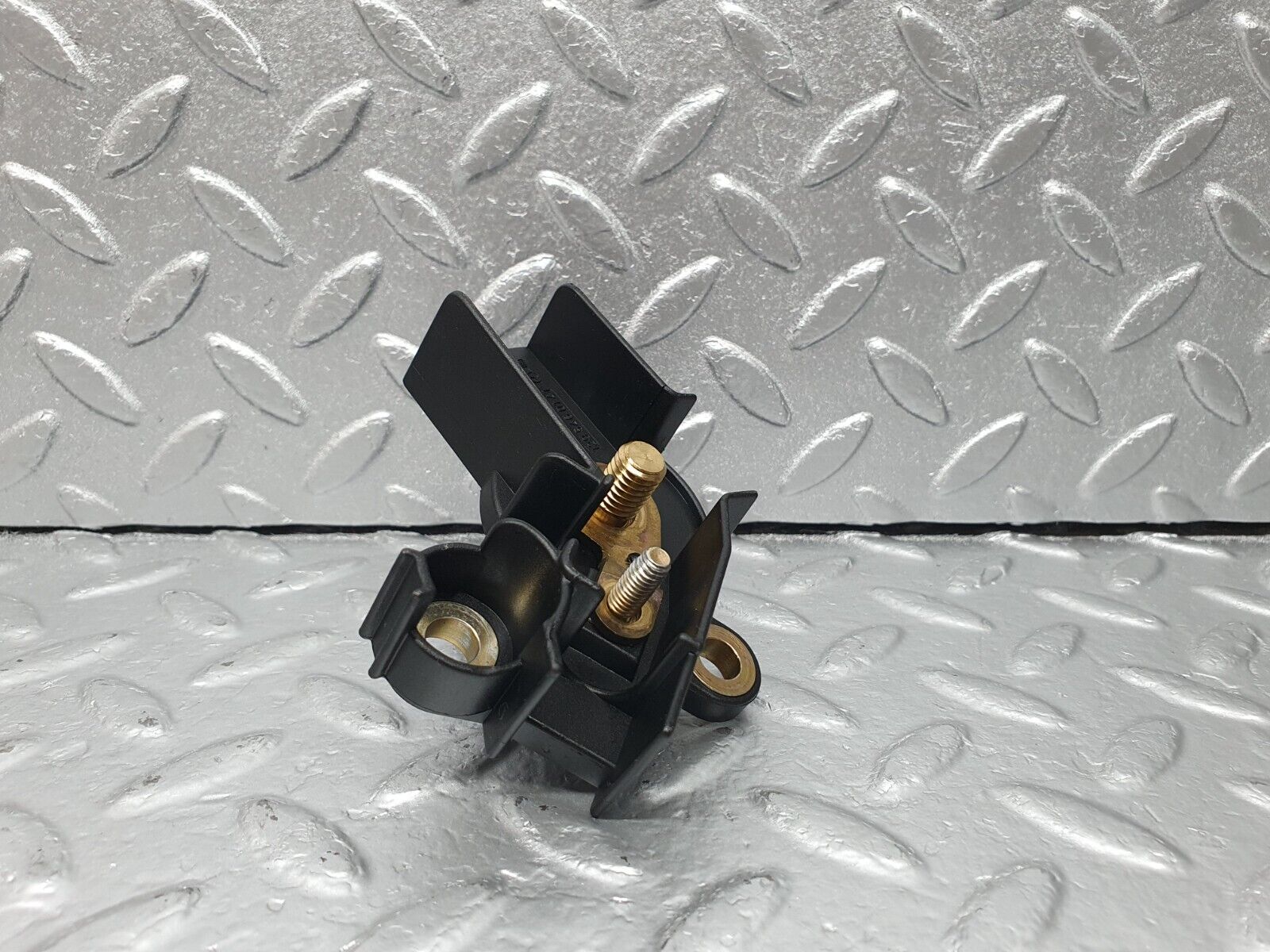 42237 Mercedes-Benz R129 320SL Coupe Positive Battery Cable Connector 1295460141