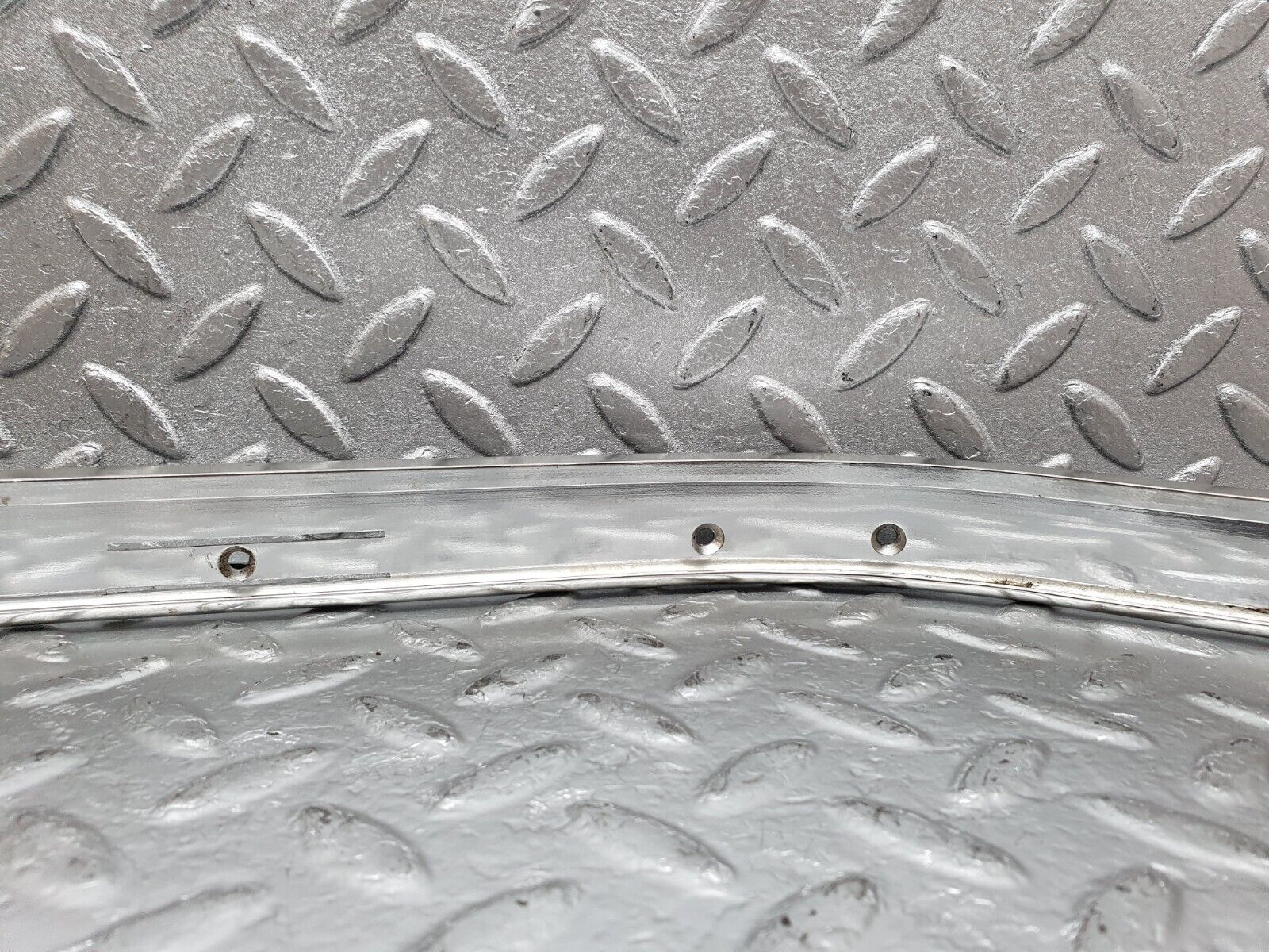 44201 Mercedes-Benz C123 230CE Coupe Chrome Roof Trim Cladding Left Side