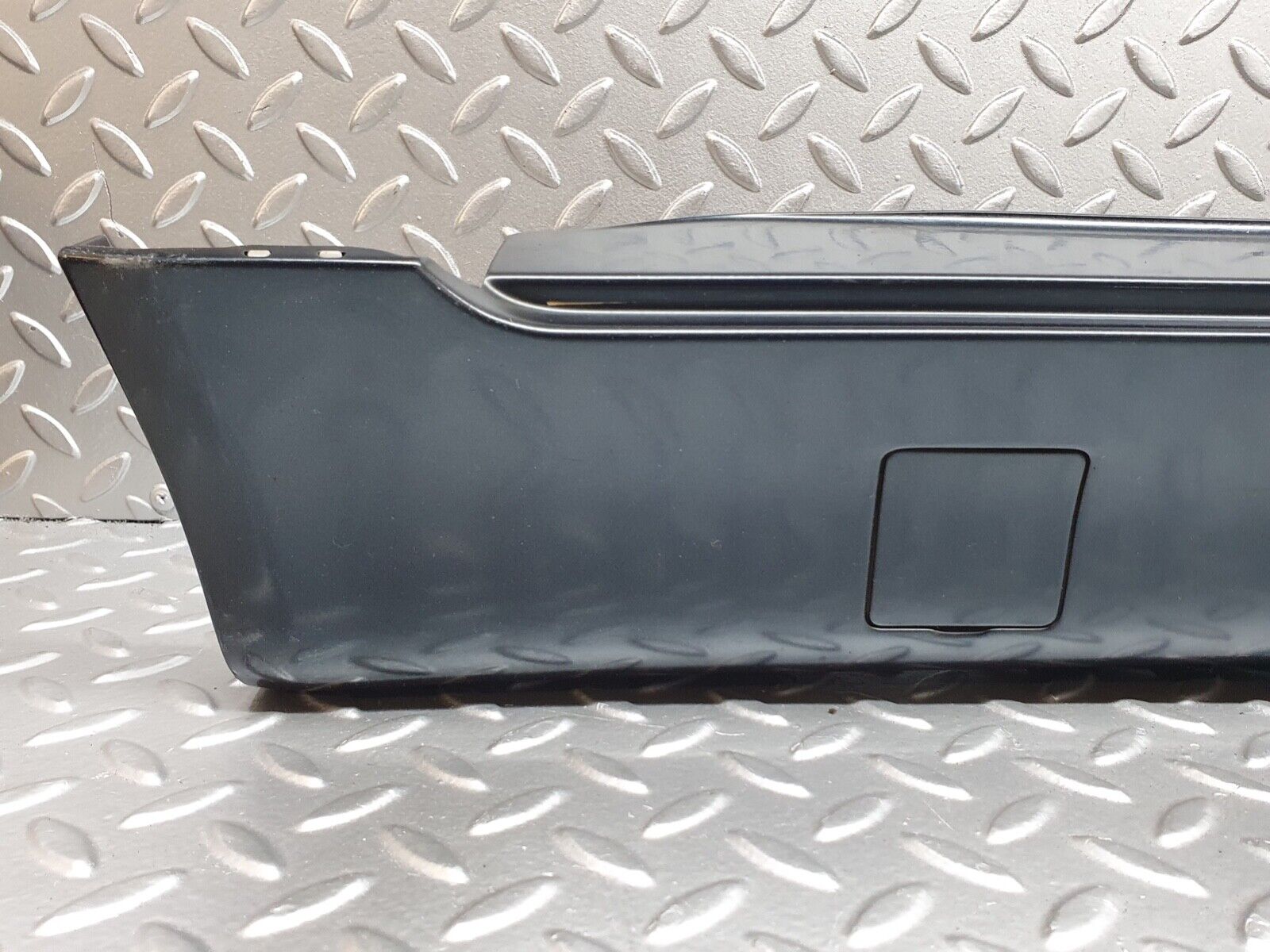 42024 Mercedes-Benz W202 C200 Side Skirt Right Side 2026982430