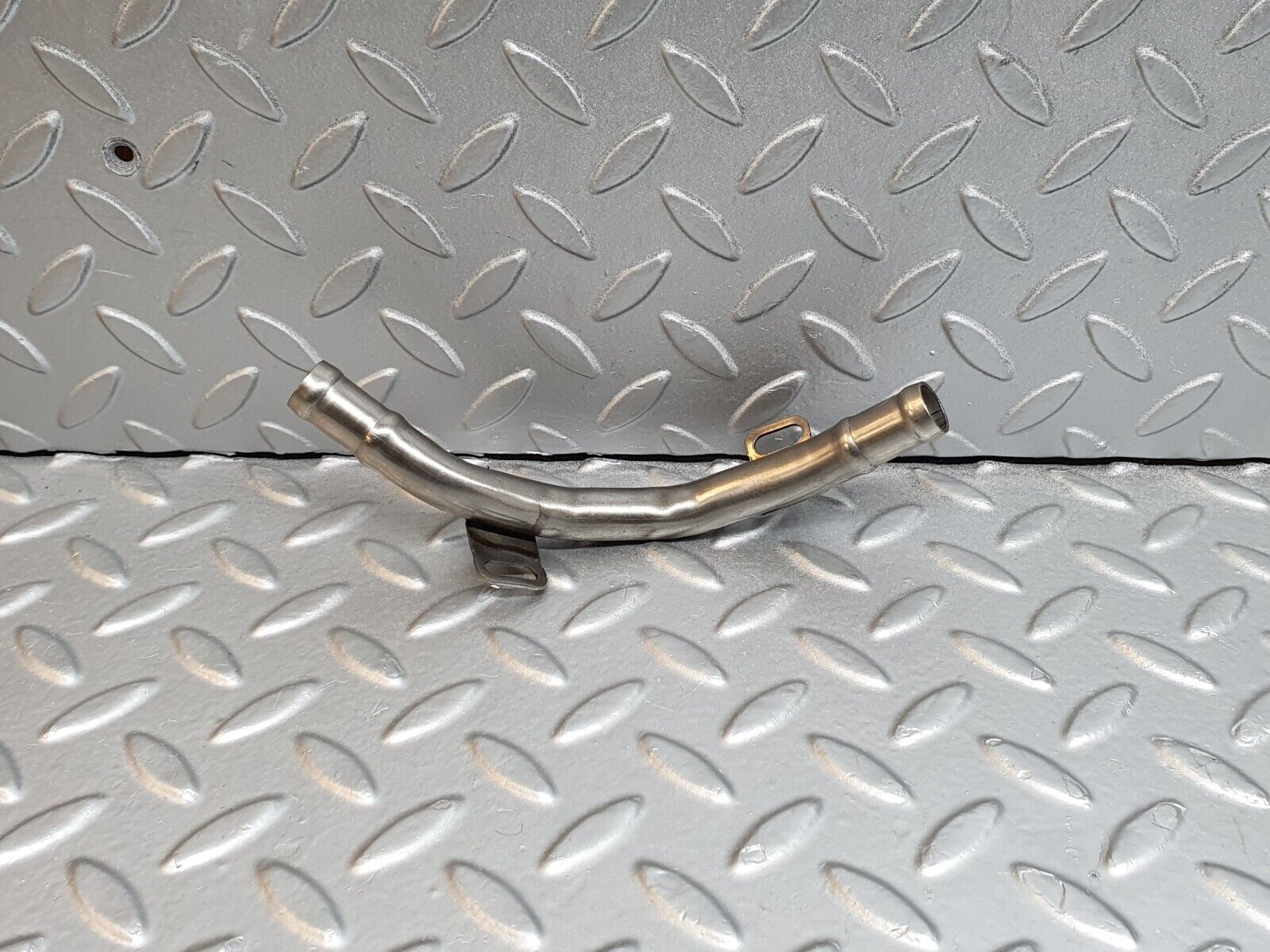 41980 Mercedes-Benz W202 C200 Cooling Hose Pipe