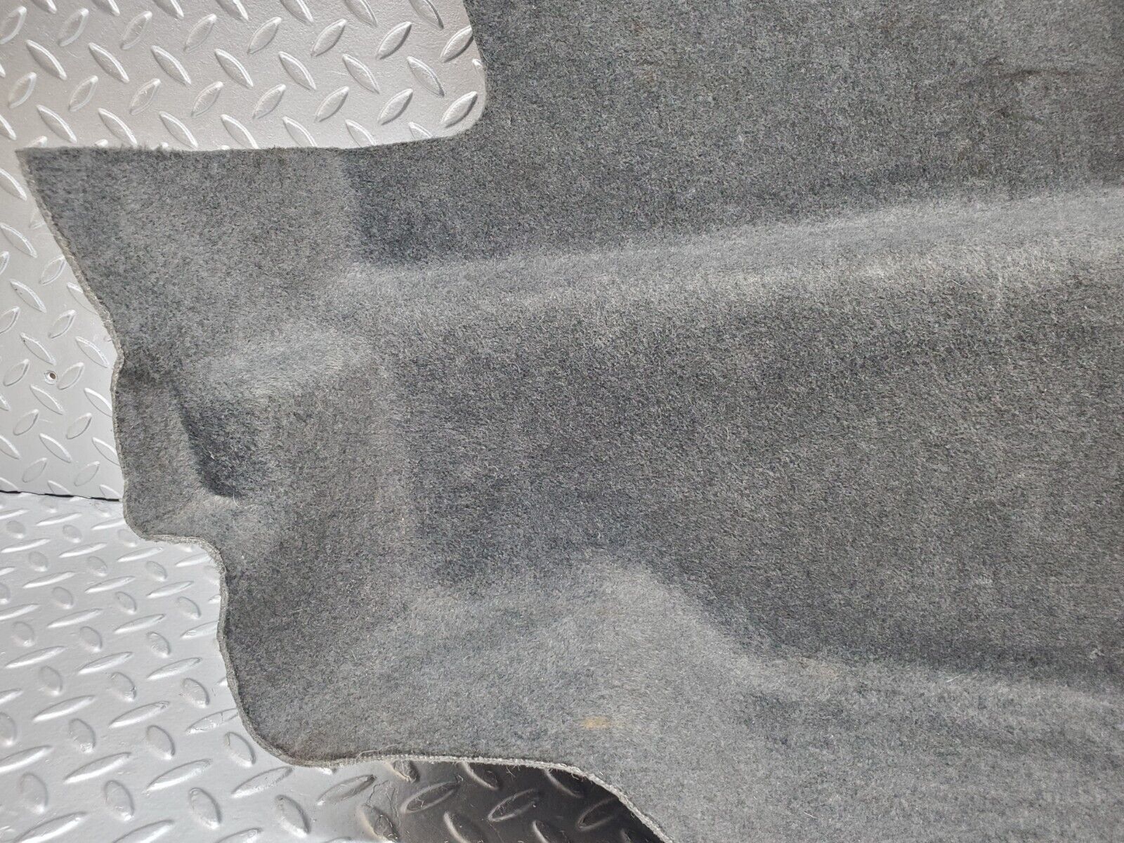 44698 Mercedes-Benz W124 220E Trunk Panel Cover Left 1246901026