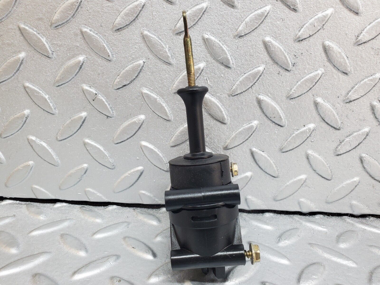 44756 Mercedes-Benz W124 220E Door Lock Vacuum Actuator Front Left