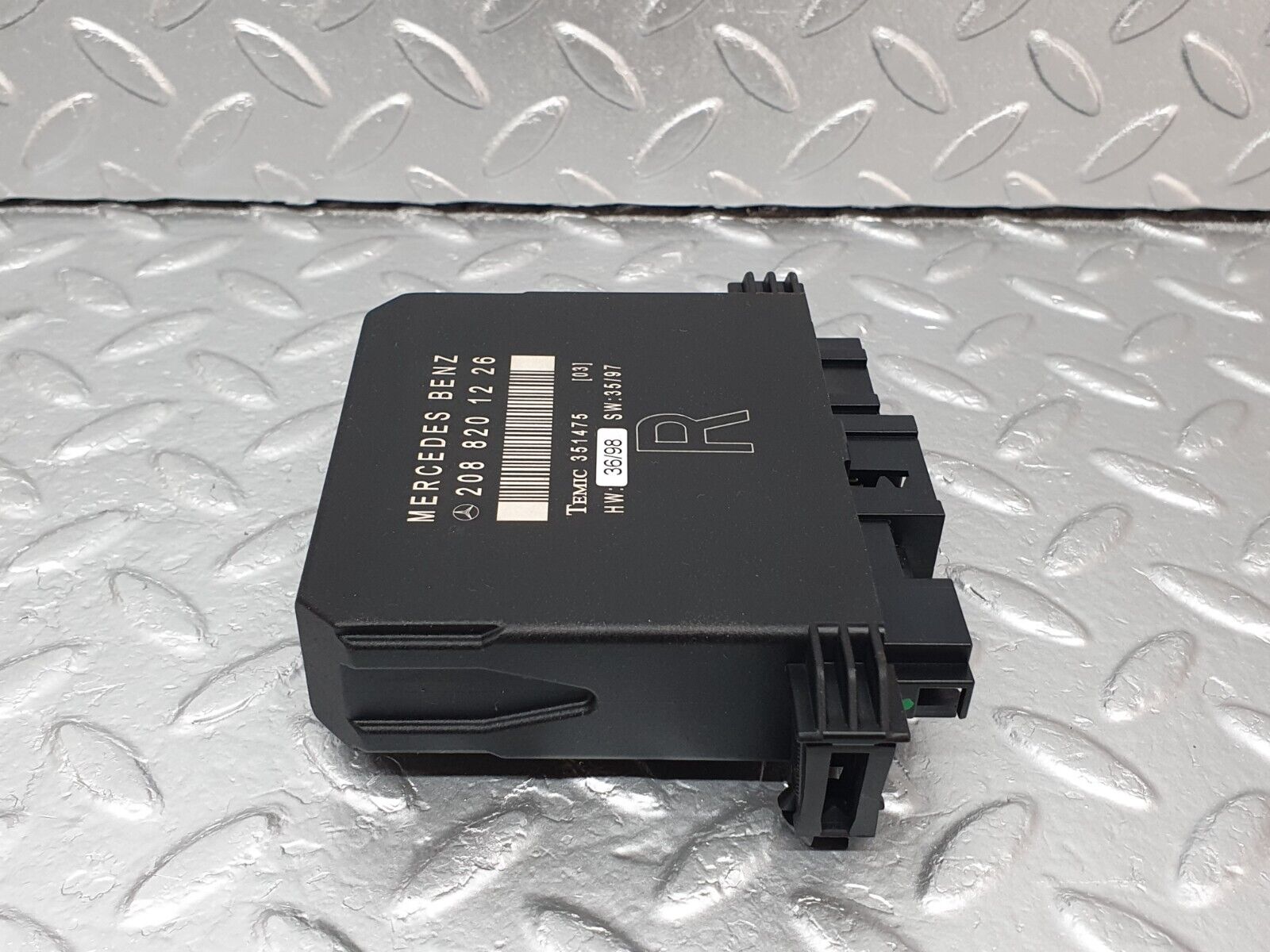 41746 Mercedes-Benz W202 C200 Door Control Unit Front Right 2088201226