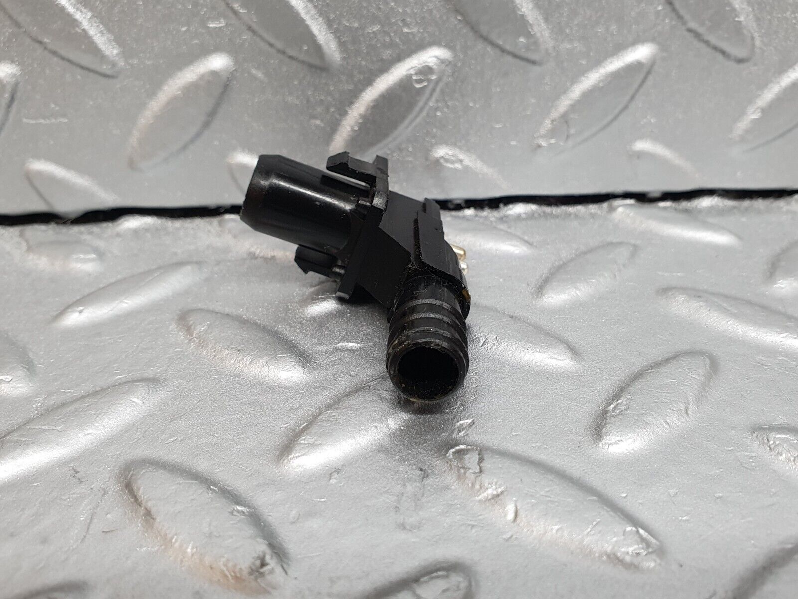 41925 Mercedes-Benz W202 C200 Temperature Sensor