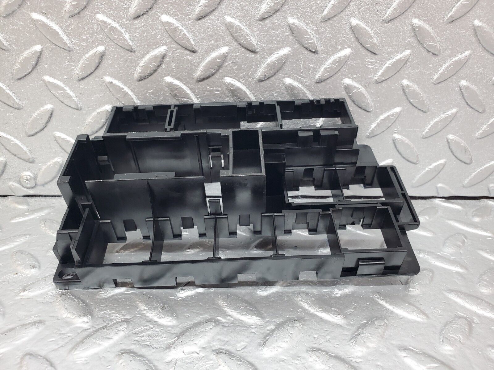 44916 Mercedes-Benz R129 300SL Coupe Relay Bracket 1295450140