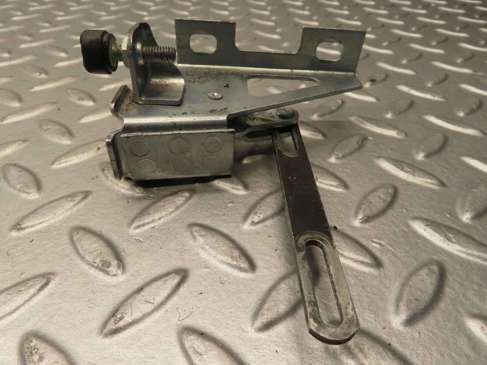 11696 Mercedes-Benz R107 450SL Soft Top Mechanism Lock Left
