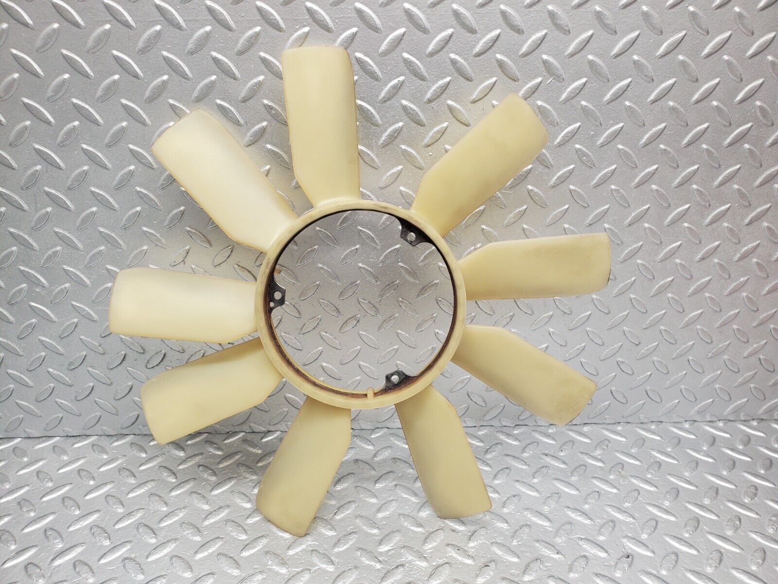 46233 Mercedes-Benz W124 280E Engine Cooling Fan 1032000423