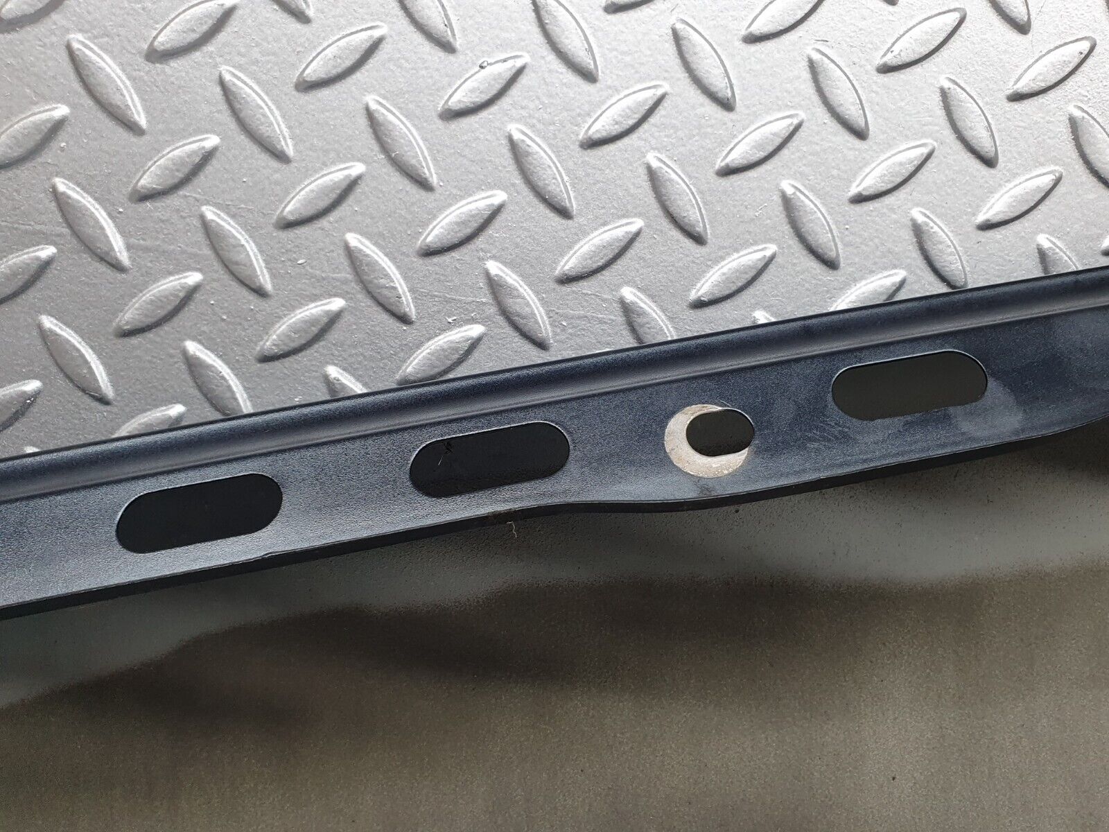 41818 Mercedes-Benz W202 C200 Front Right Fender Wing